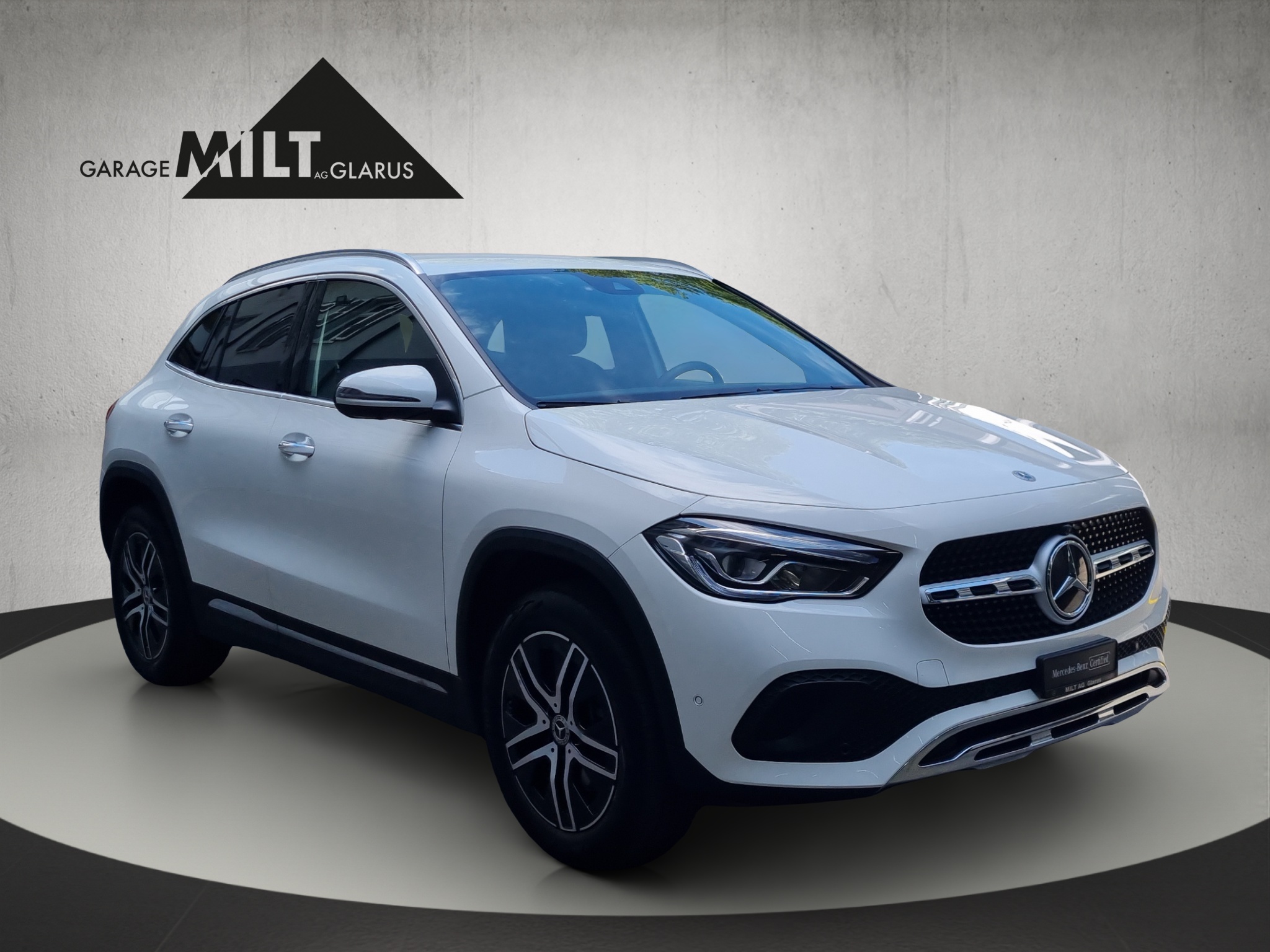 MERCEDES-BENZ GLA 220 d Progressive 4matic