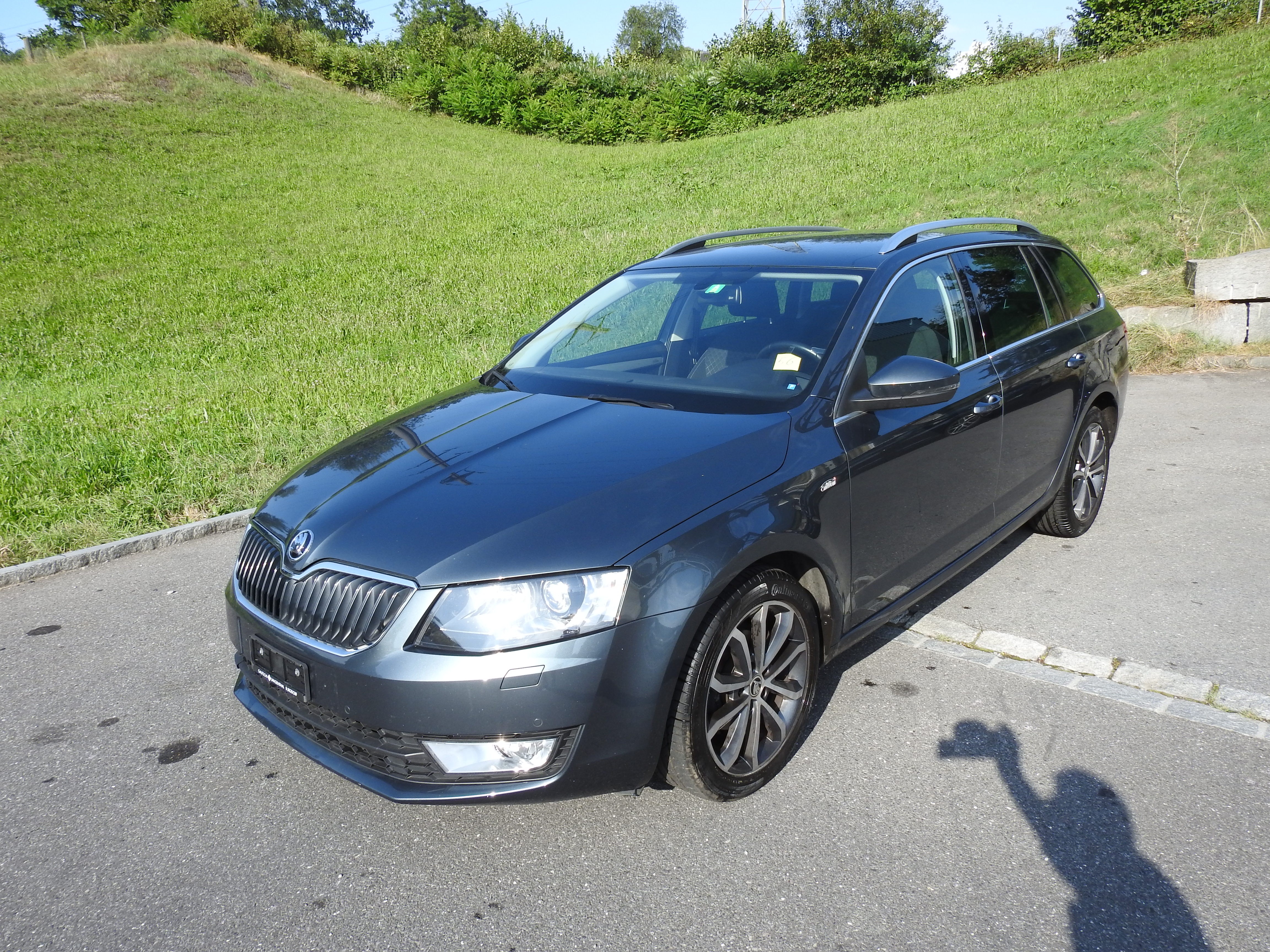 SKODA Octavia Combi 1.2 TSI Swiss Edition DSG