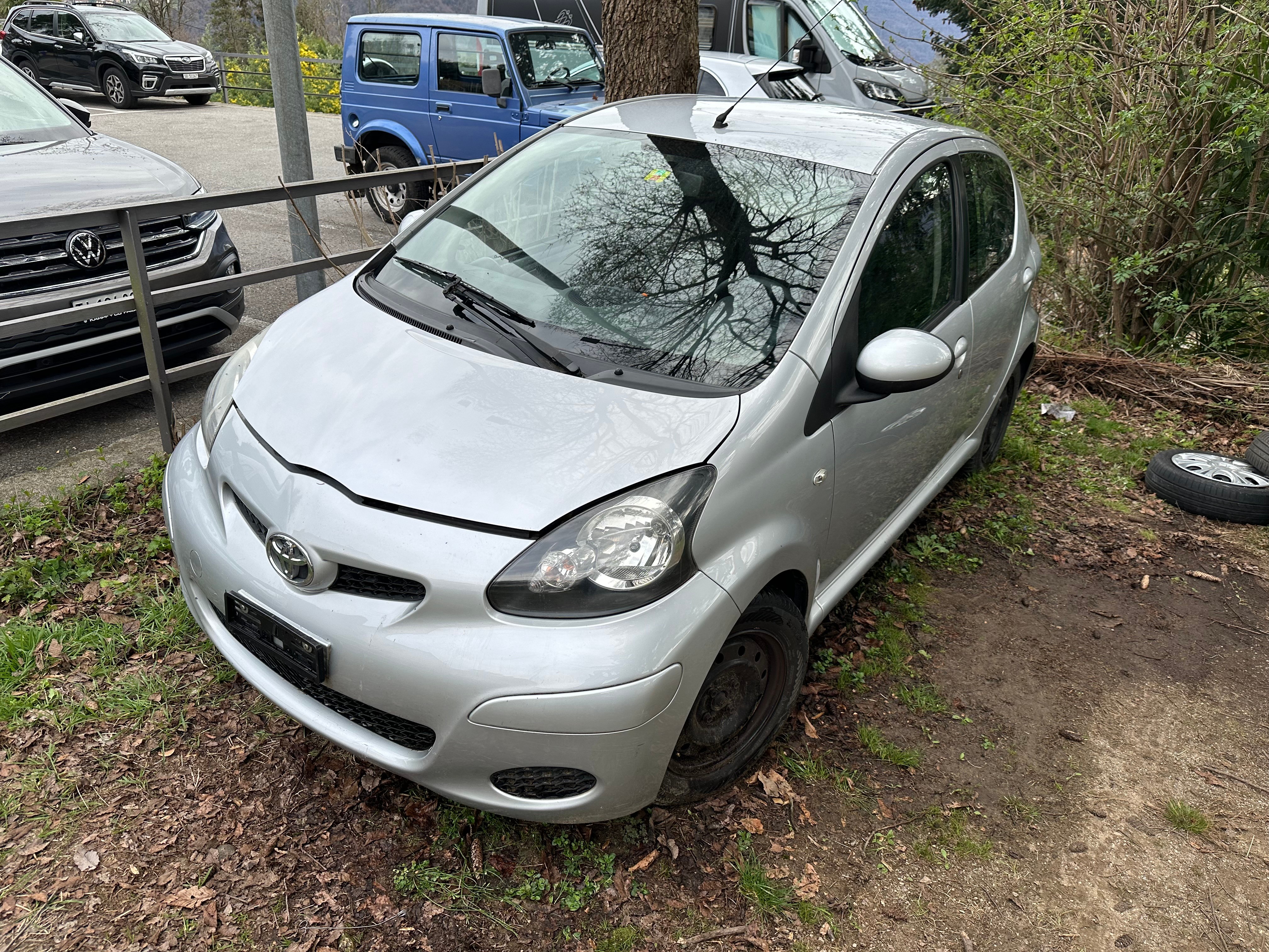 TOYOTA Aygo 1.0 Linea Sol