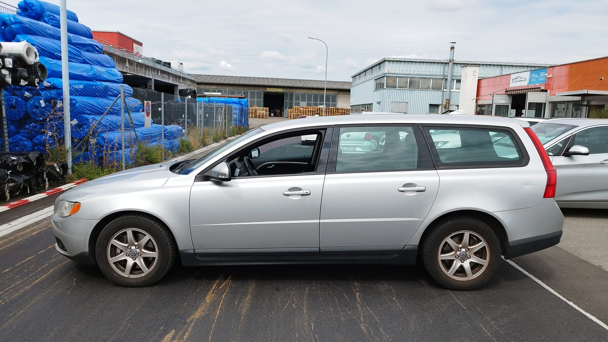 VOLVO V70 D5 AWD Kinetic