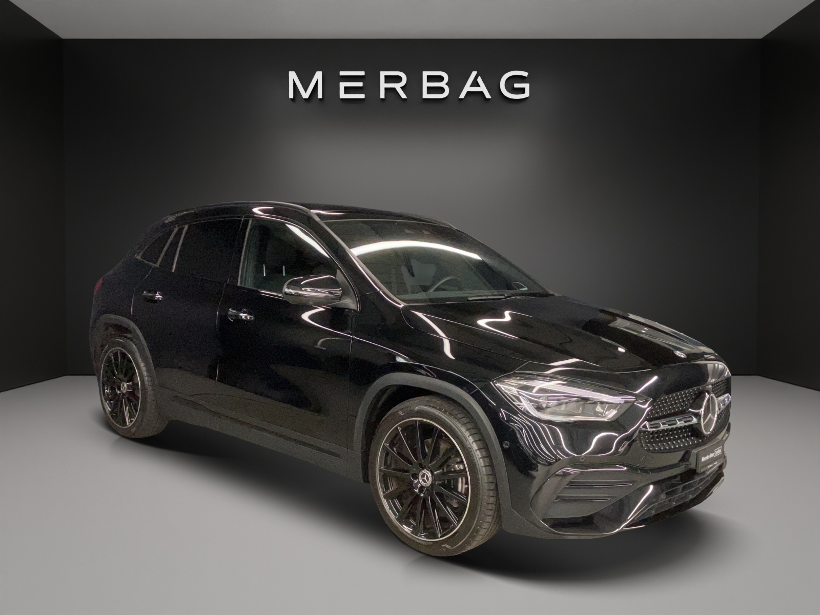 MERCEDES-BENZ GLA 220d 4Matic AMG Line 8G-DCT