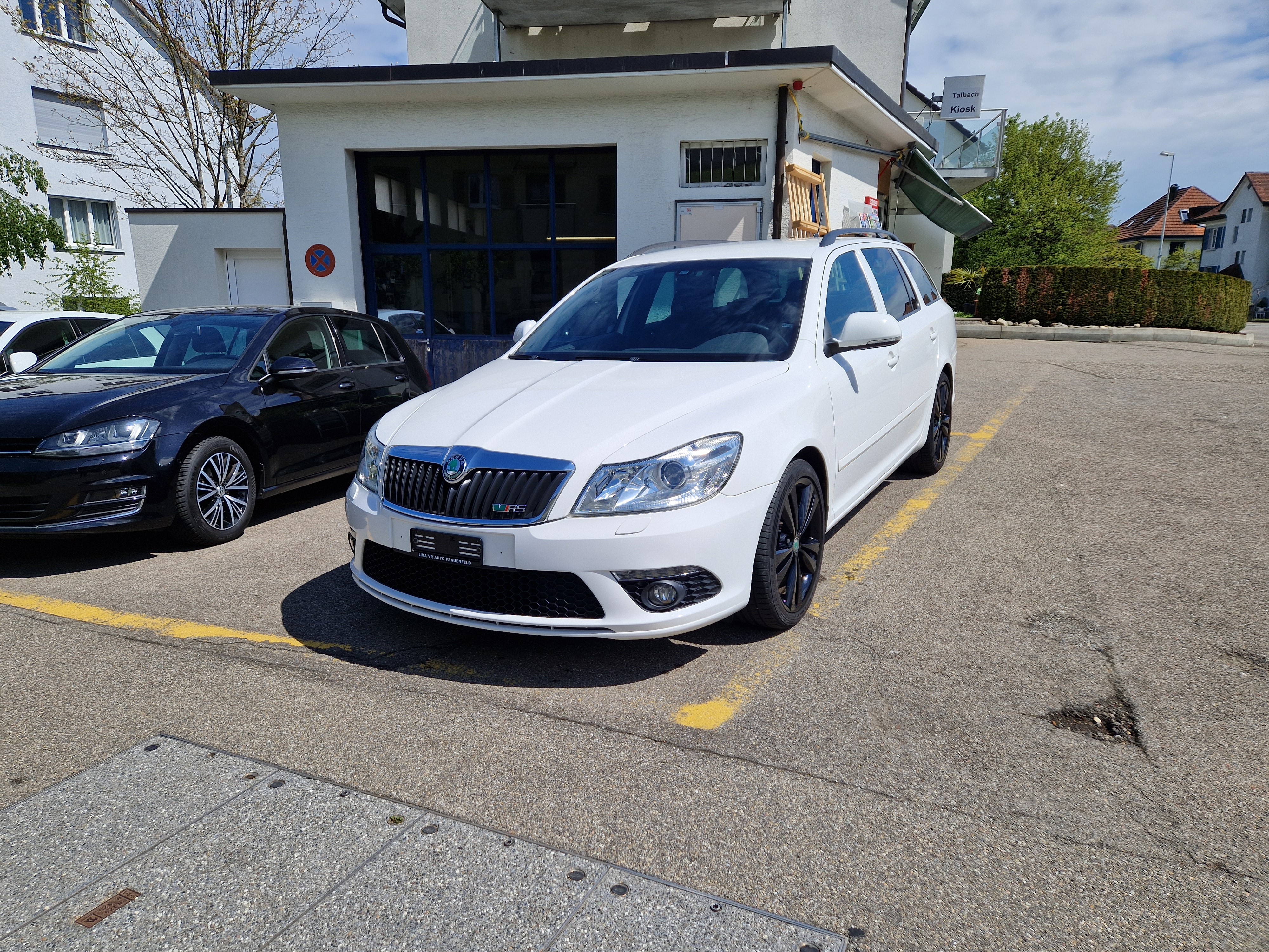 SKODA Octavia Combi 2.0 TSI RS