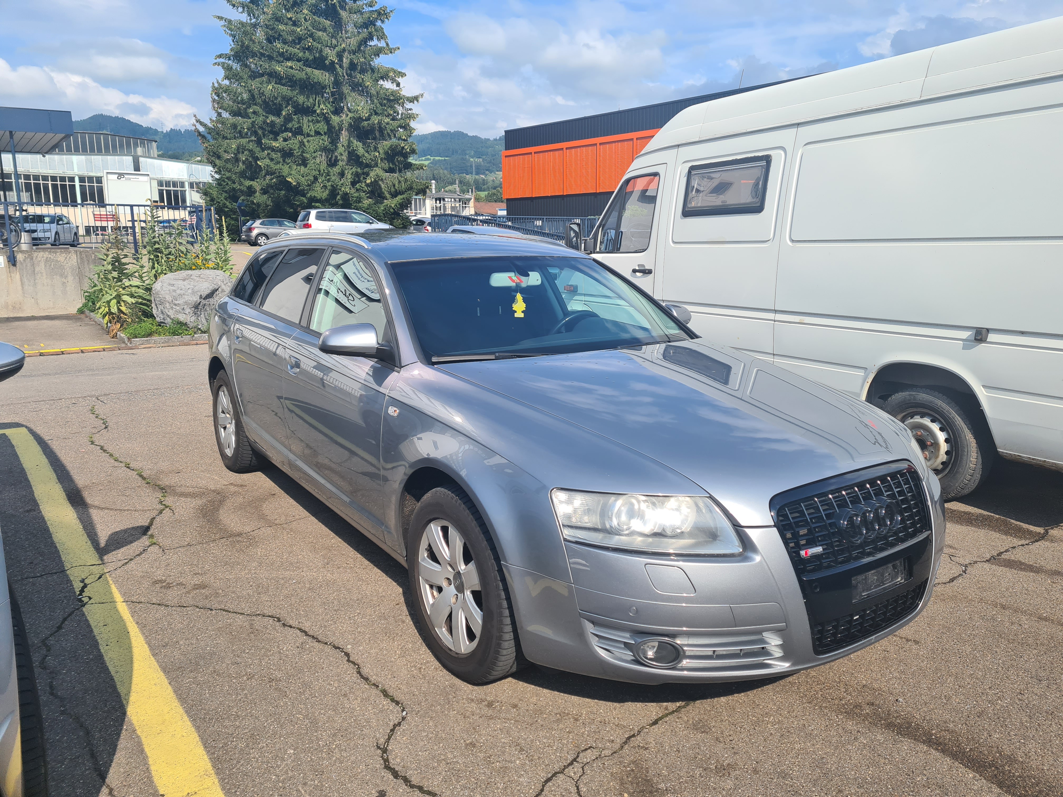 AUDI A6 Avant 2.0T FSI