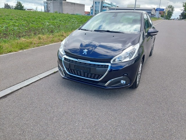 PEUGEOT 208 1.2 PureTech Allure EAT6