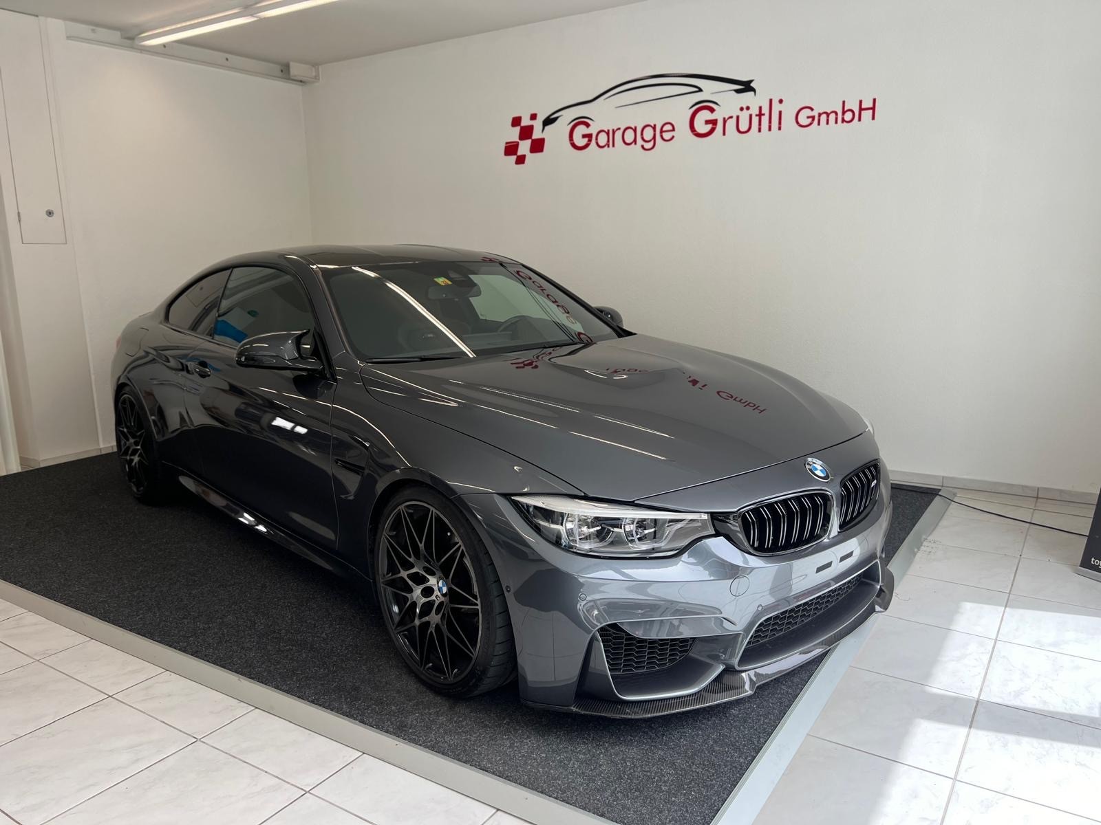 BMW M4 Coupé Competition DKG