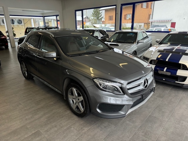 MERCEDES-BENZ GLA 250 AMG Line 4Matic 7G-DCT