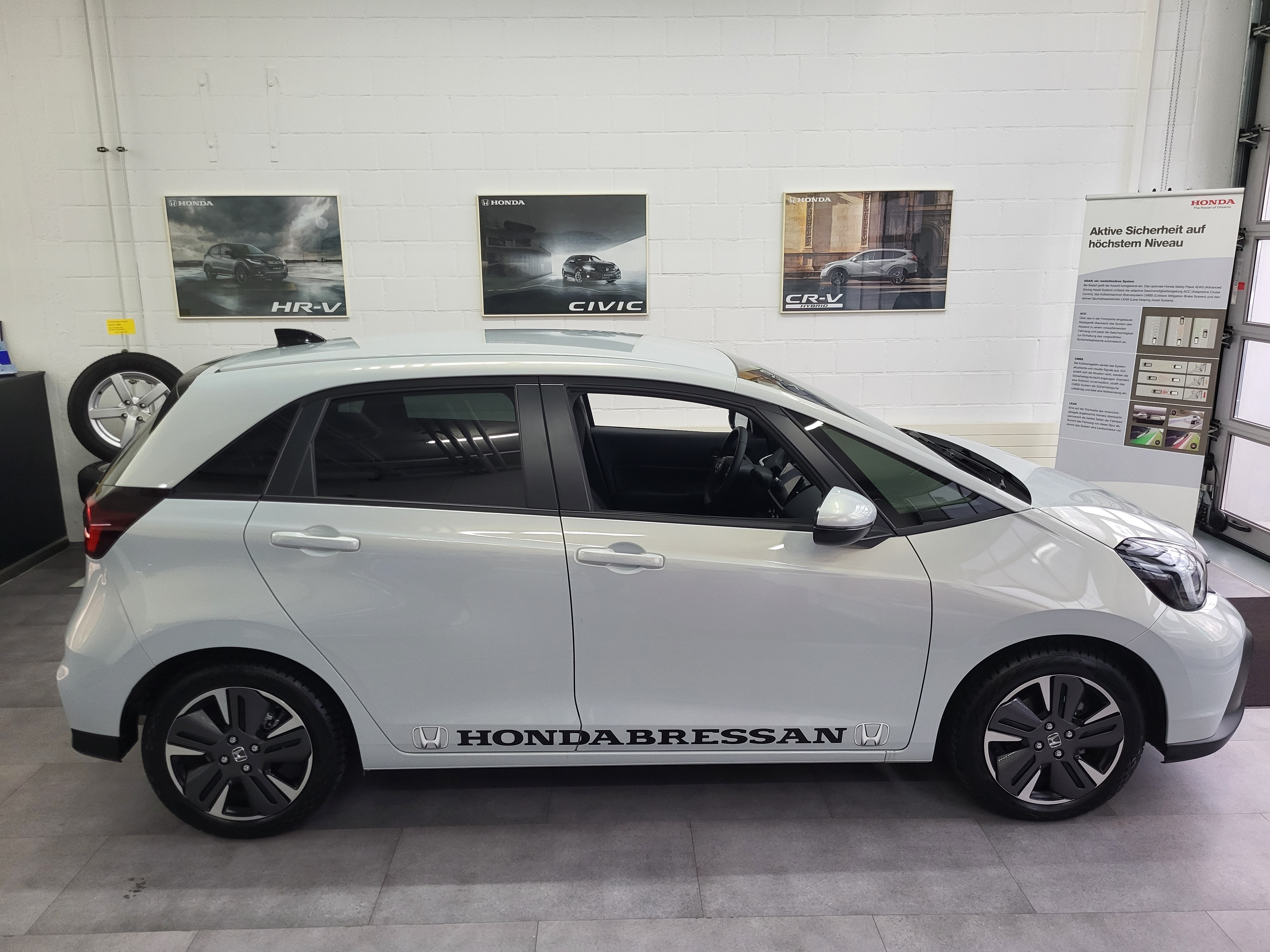 HONDA Jazz 1.5i-MMD Advance E-CVT