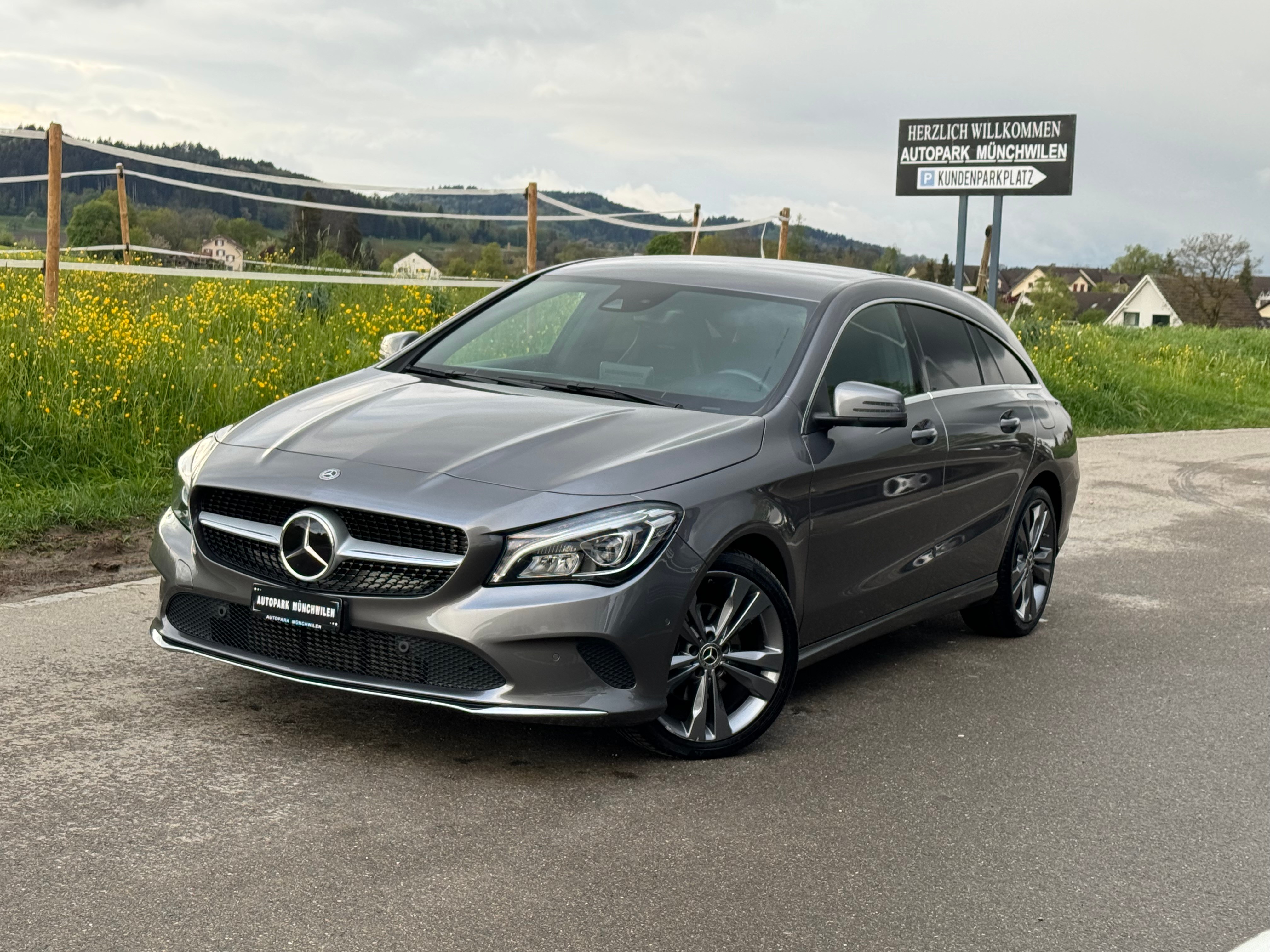 MERCEDES-BENZ CLA Shooting Brake 200 d Swiss Star Ed. 4M 7G-DCT