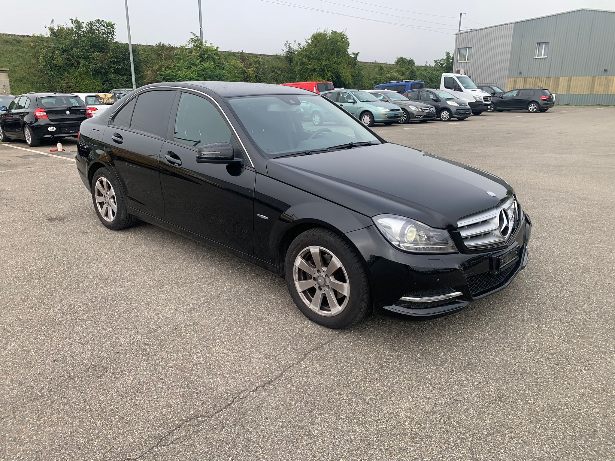 MERCEDES-BENZ C 200