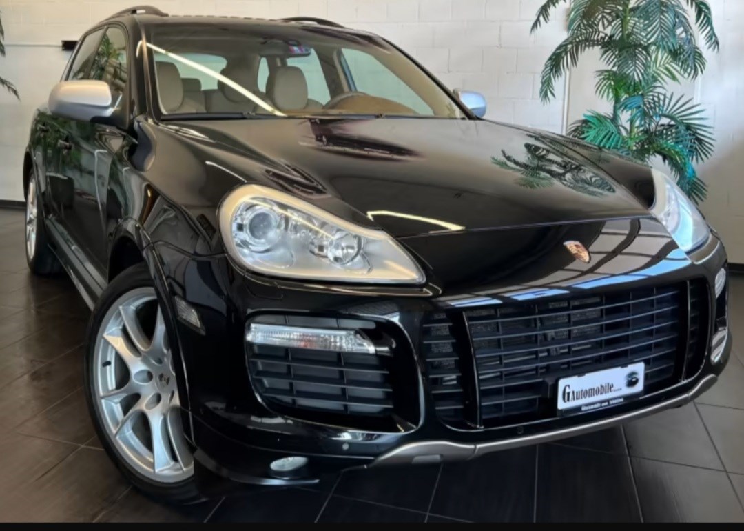 PORSCHE Cayenne GTS Tiptronic