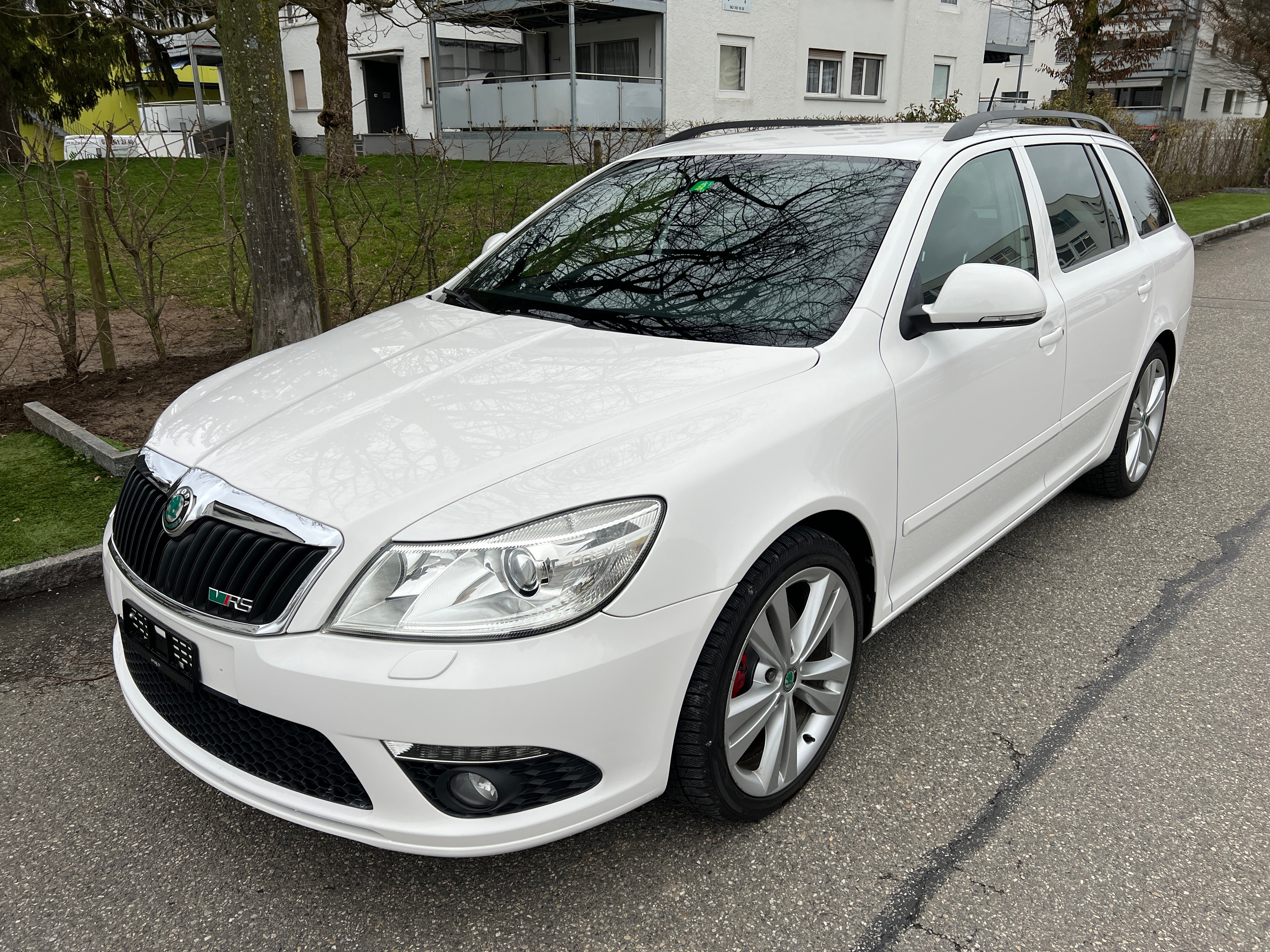 SKODA Octavia Combi 2.0 TSI RS DSG