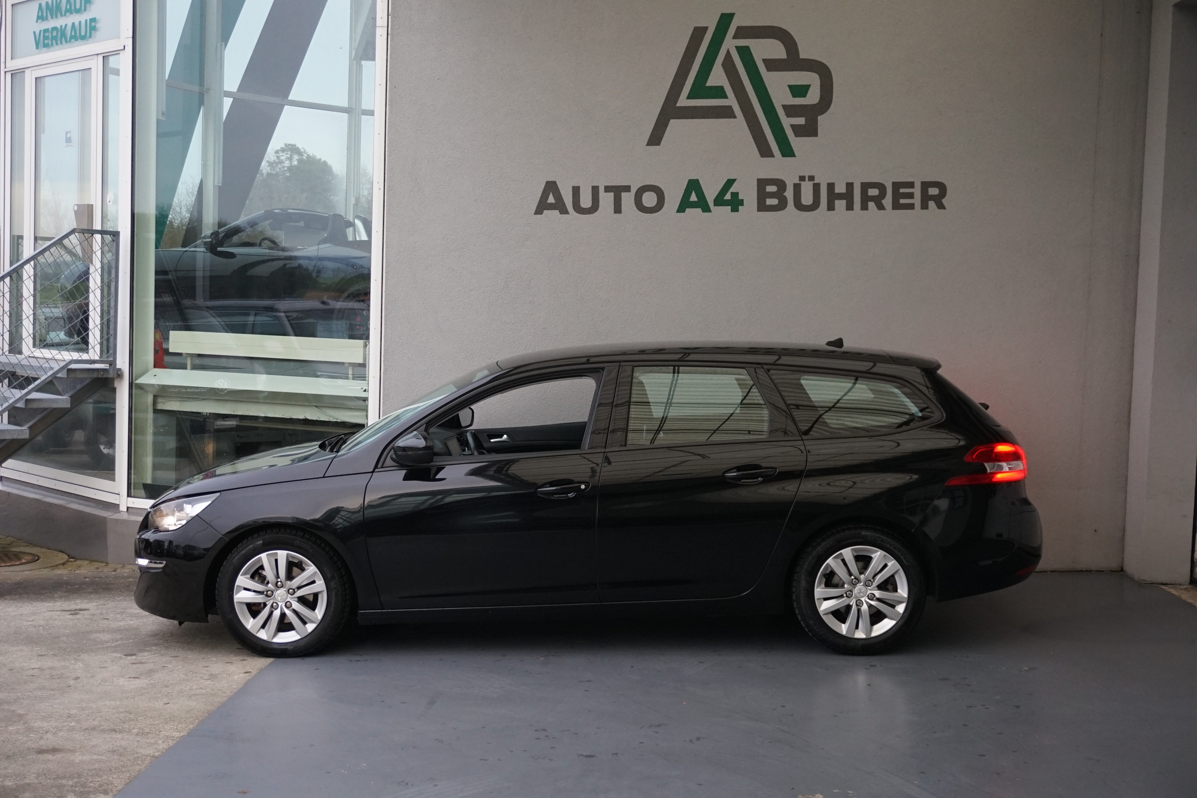 PEUGEOT 308 SW 1.6 BlueHDI Active