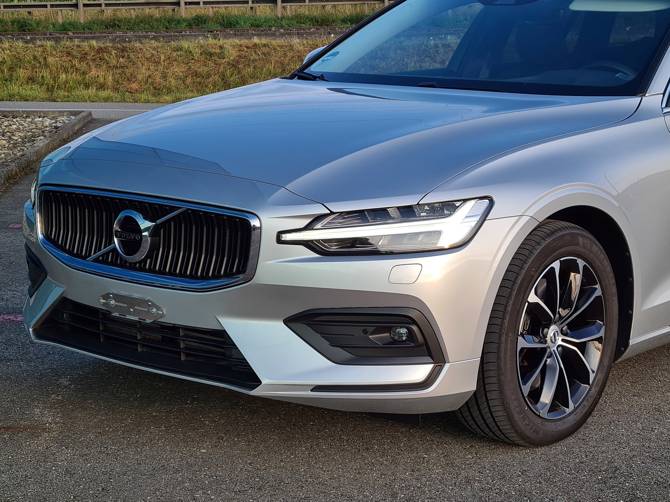 VOLVO V60 D4 AWD Momentum Geartronic