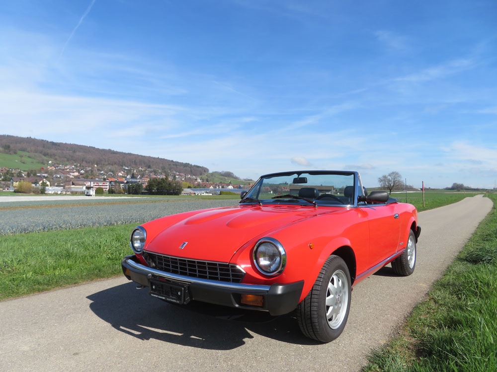 FIAT 124 Spider