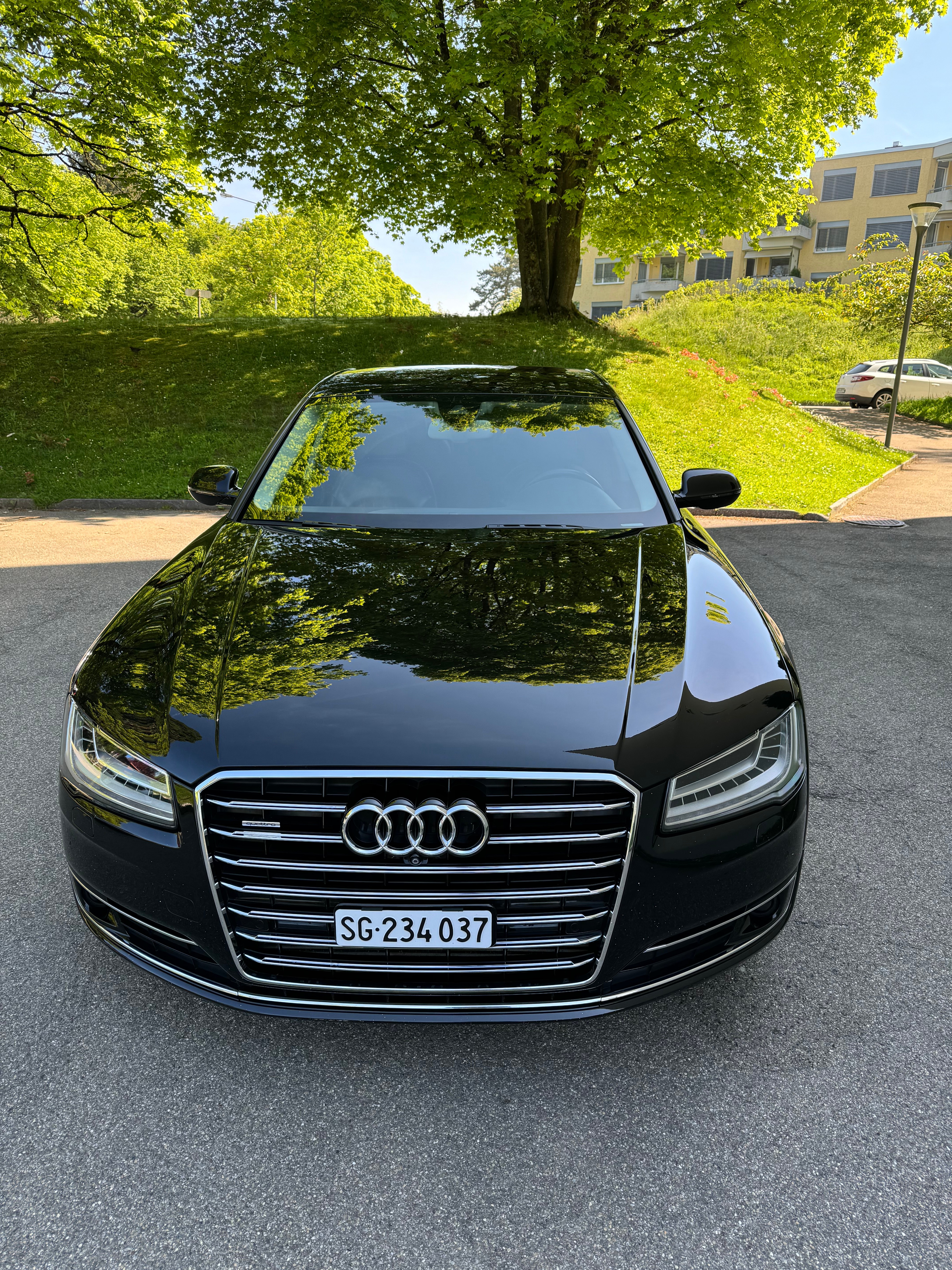 AUDI A8 3.0 TDI quattro tiptronic