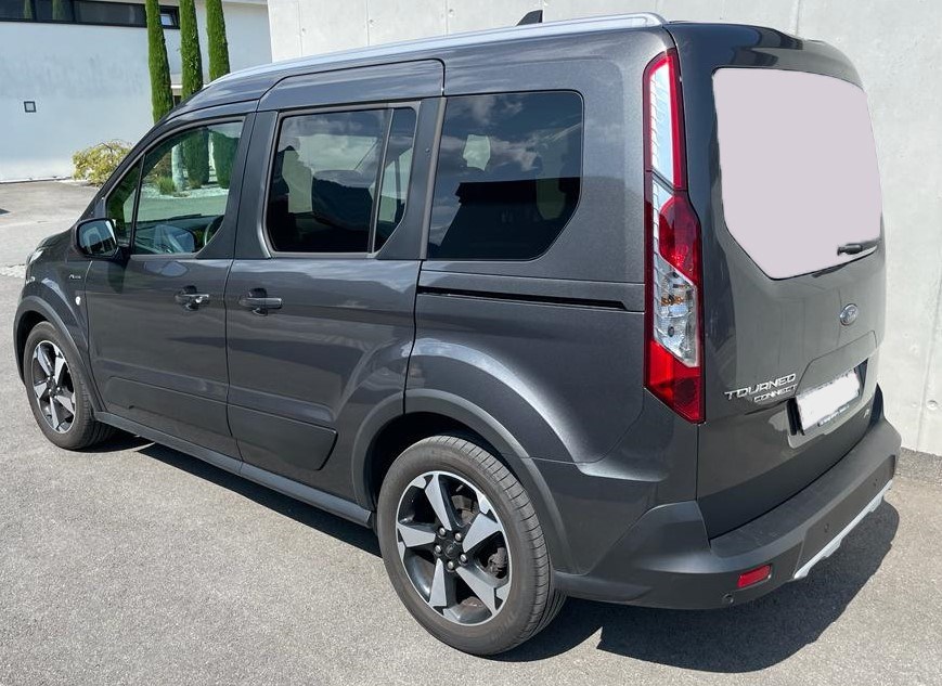 FORD Tourneo Connect 1.5 EcoBlue Active Automat