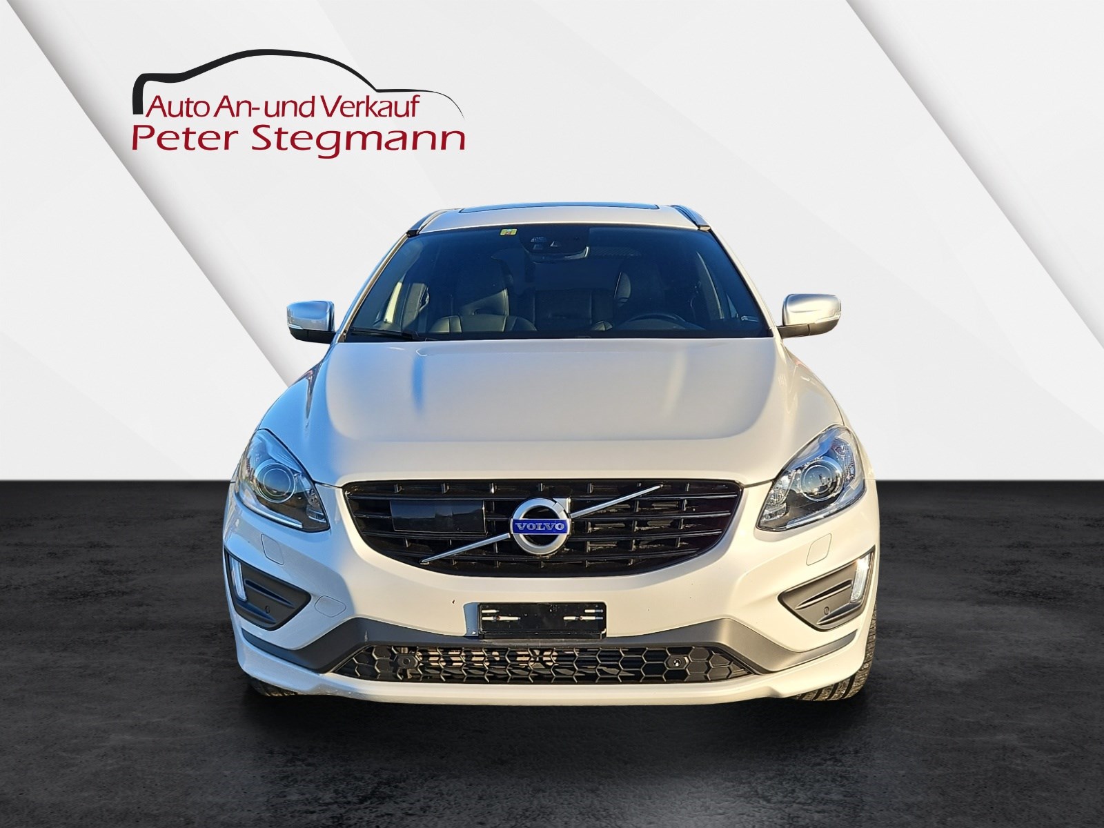 VOLVO XC60 D5 AWD Momentum R-Design Geartronic