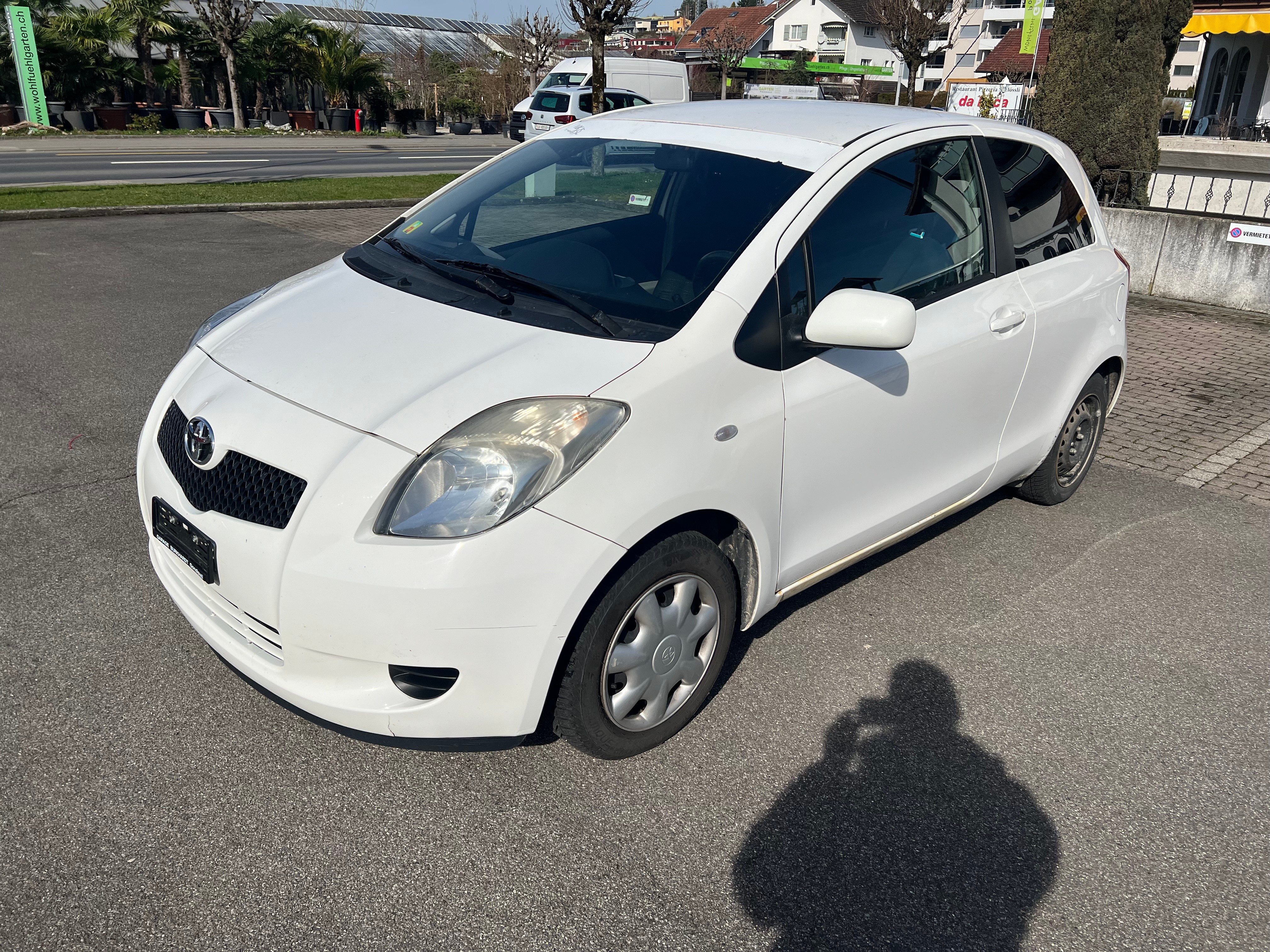 TOYOTA Yaris 1.3 Linea Luna