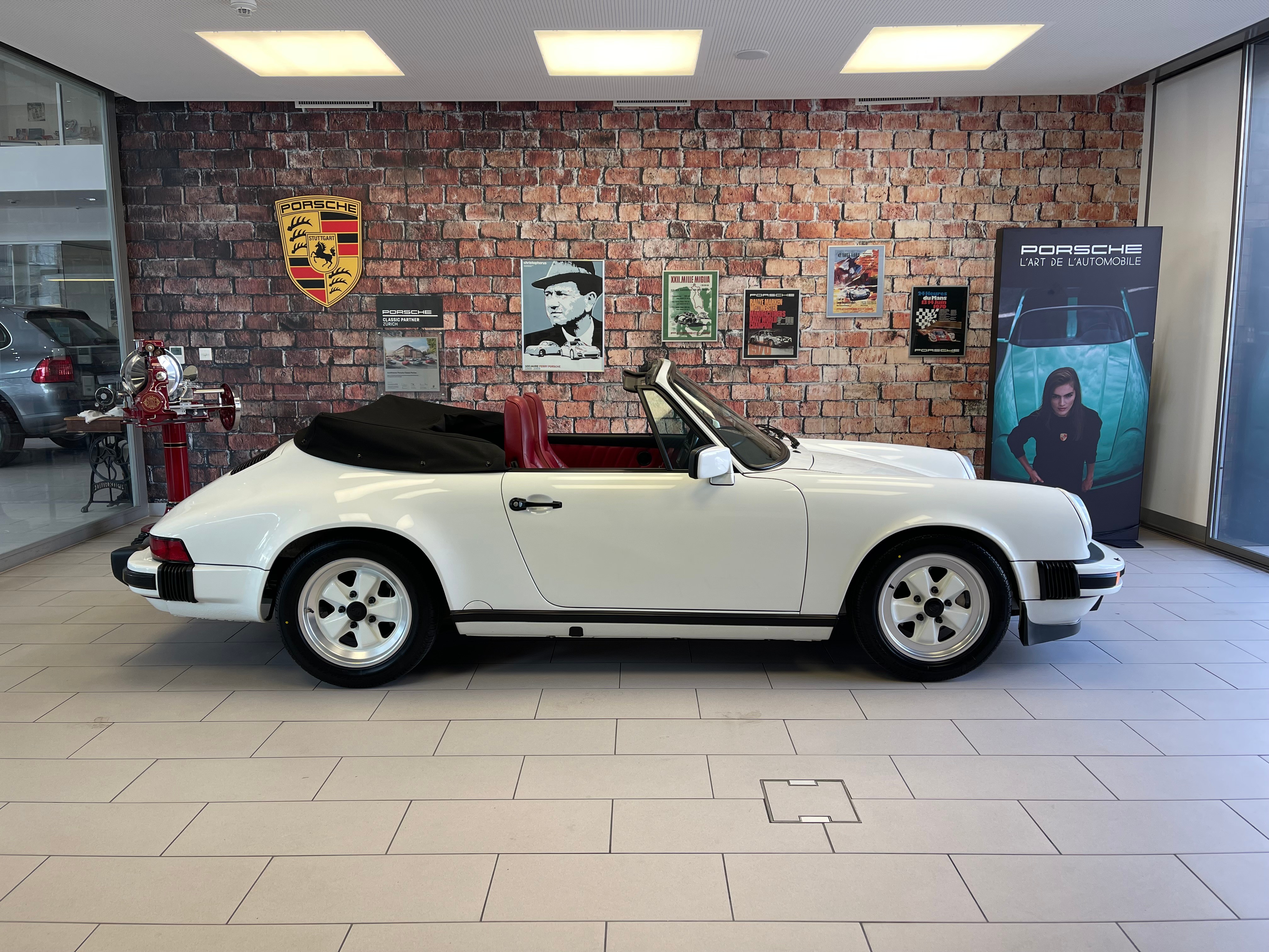 PORSCHE 911 Carrera Cabrio