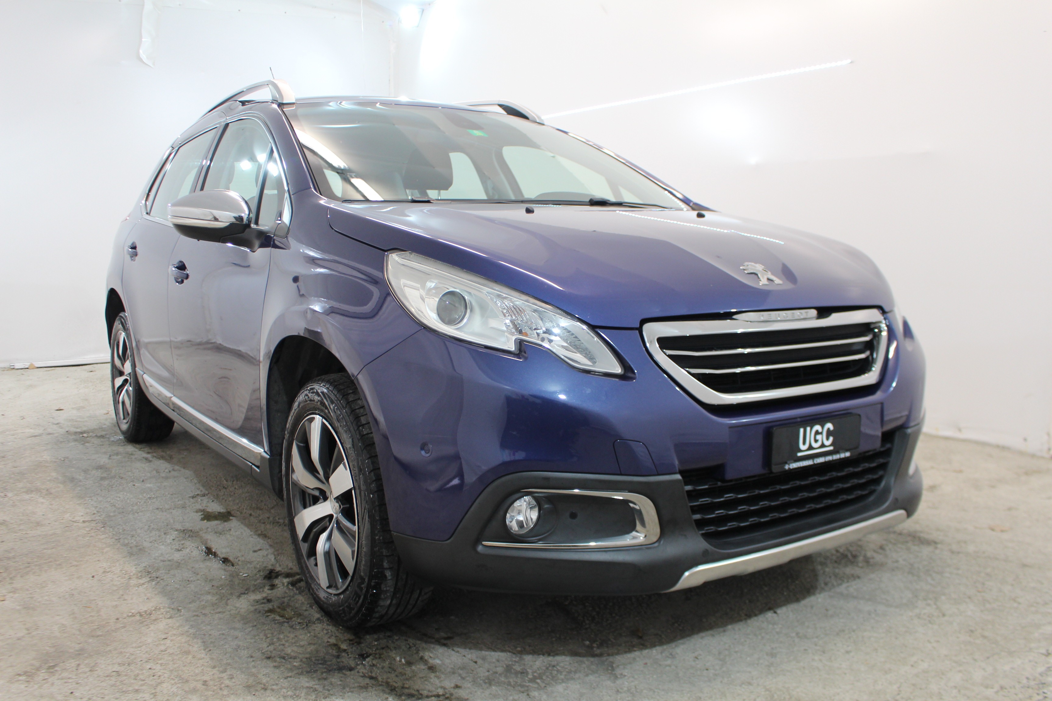 PEUGEOT 2008 1.2 PureTech Allure