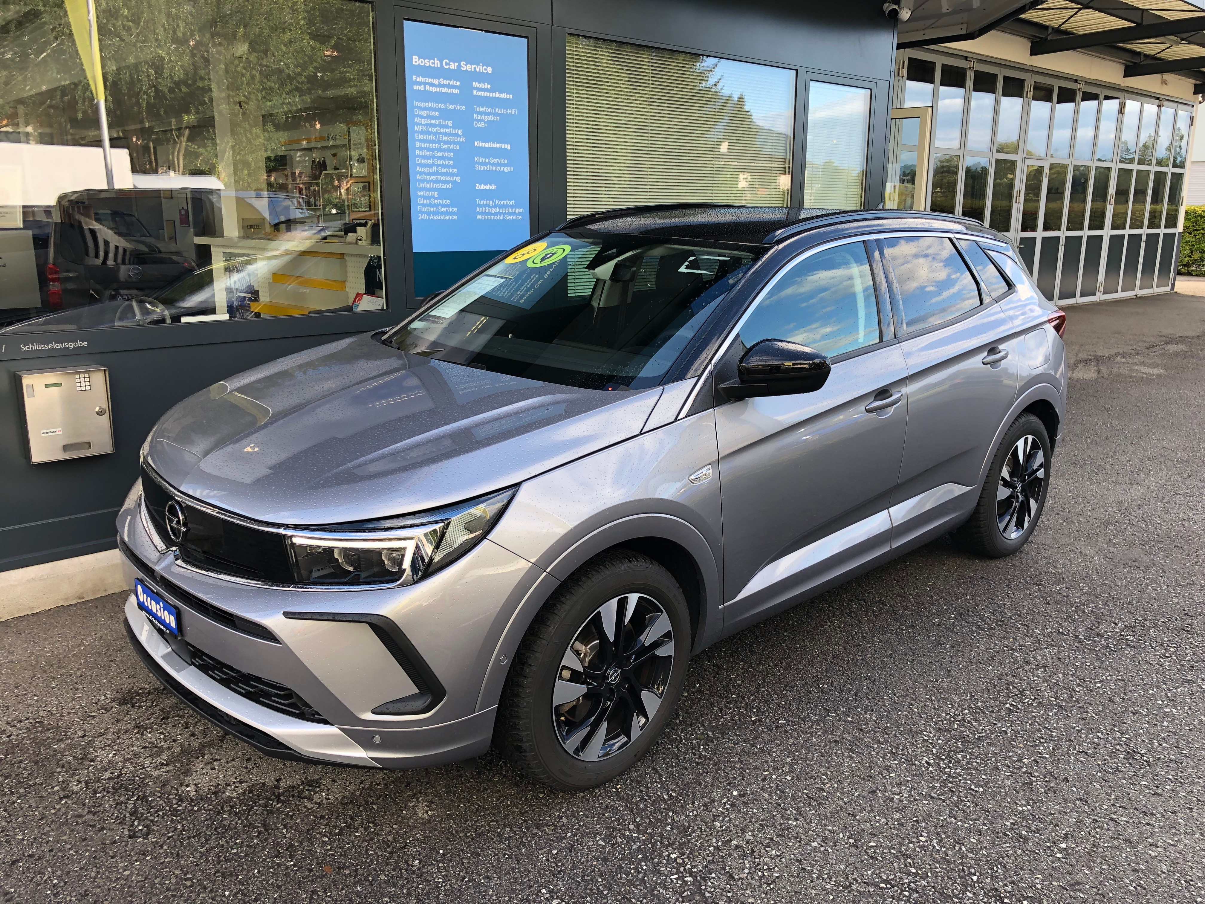 OPEL Grandland X 1.6 Hybrid Ultimate Automatik