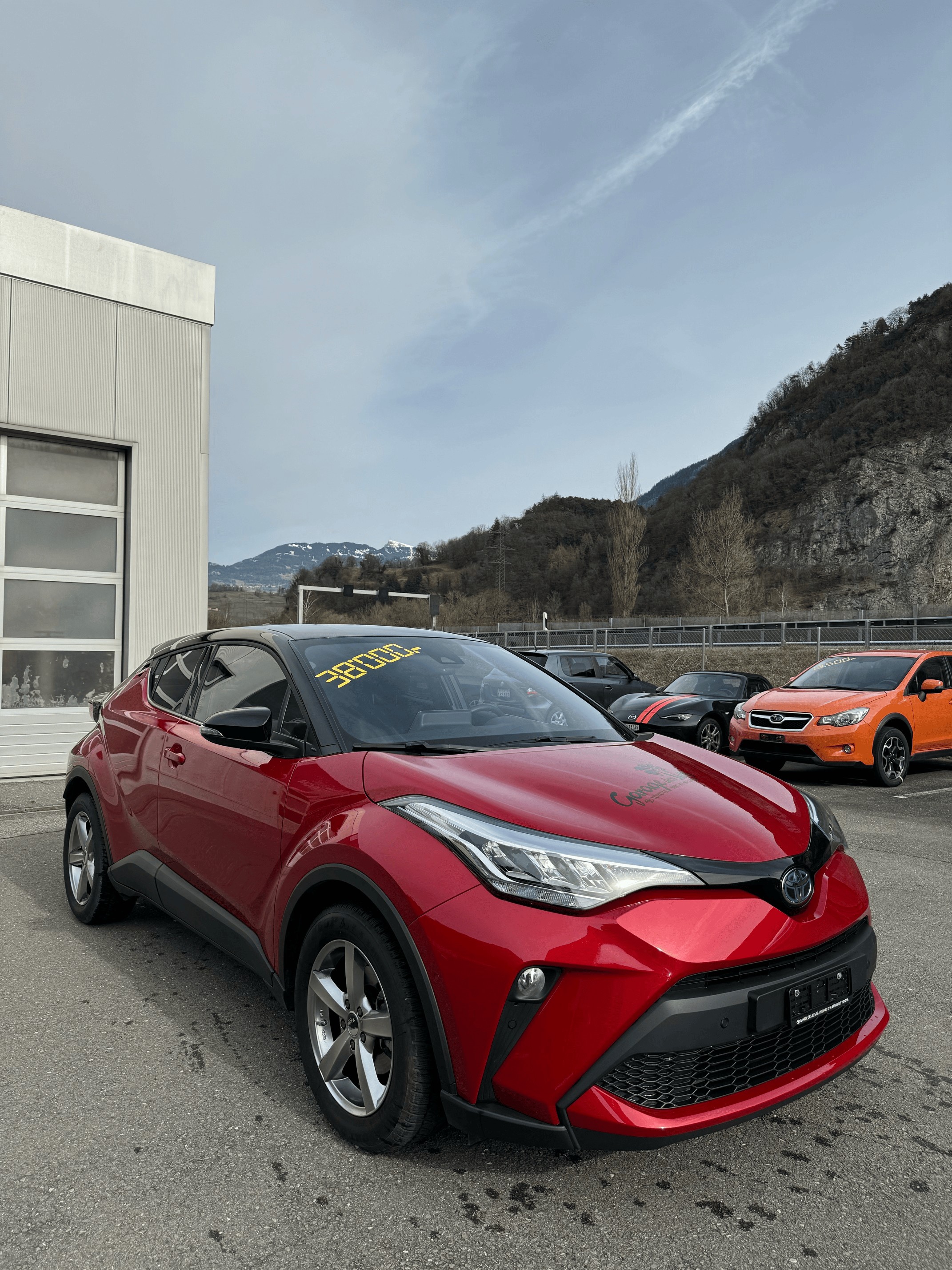 TOYOTA C-HR 2.0 HSD CVT Trend