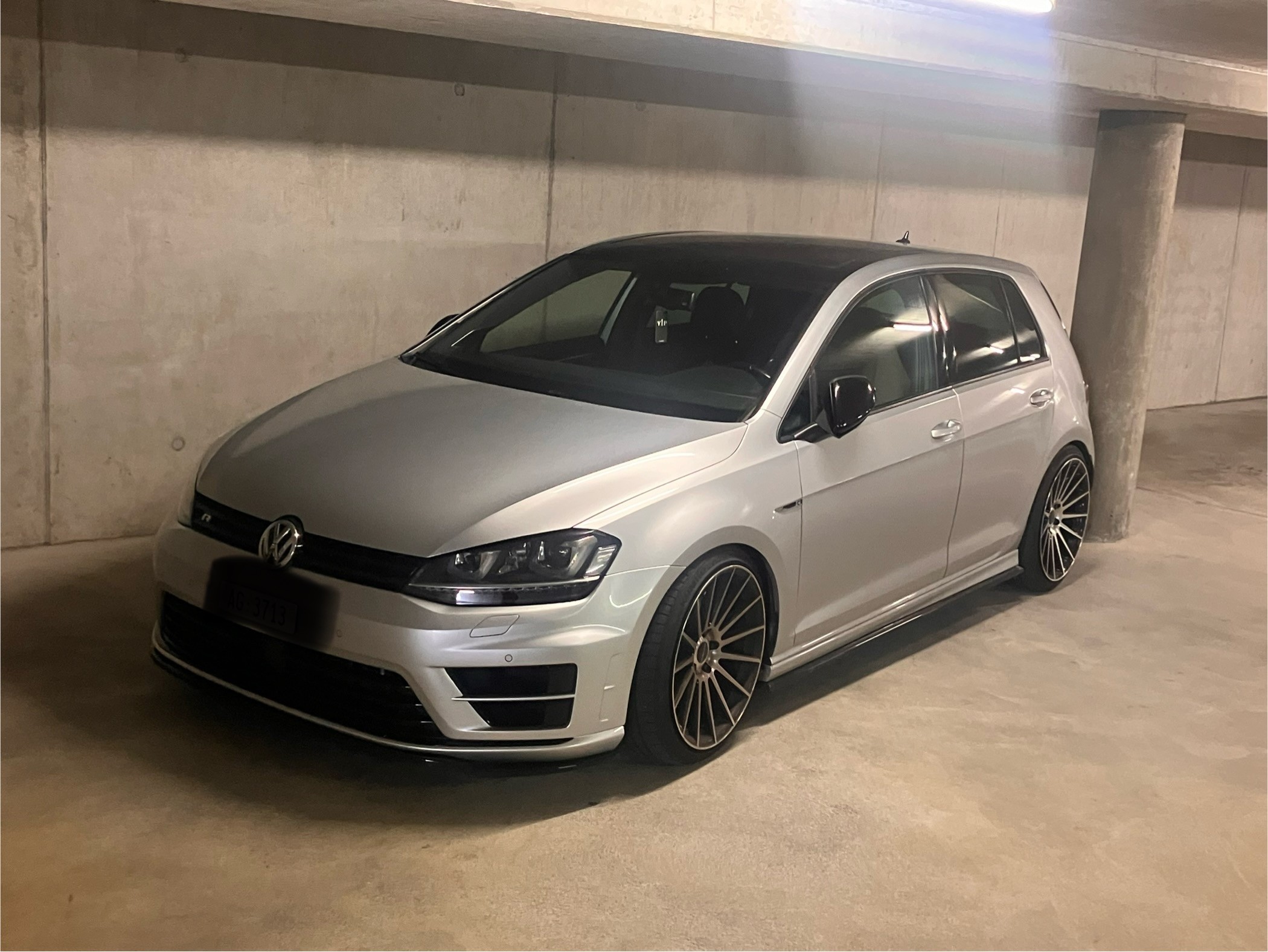 VW Golf 2.0 TSI R 4Motion DSG