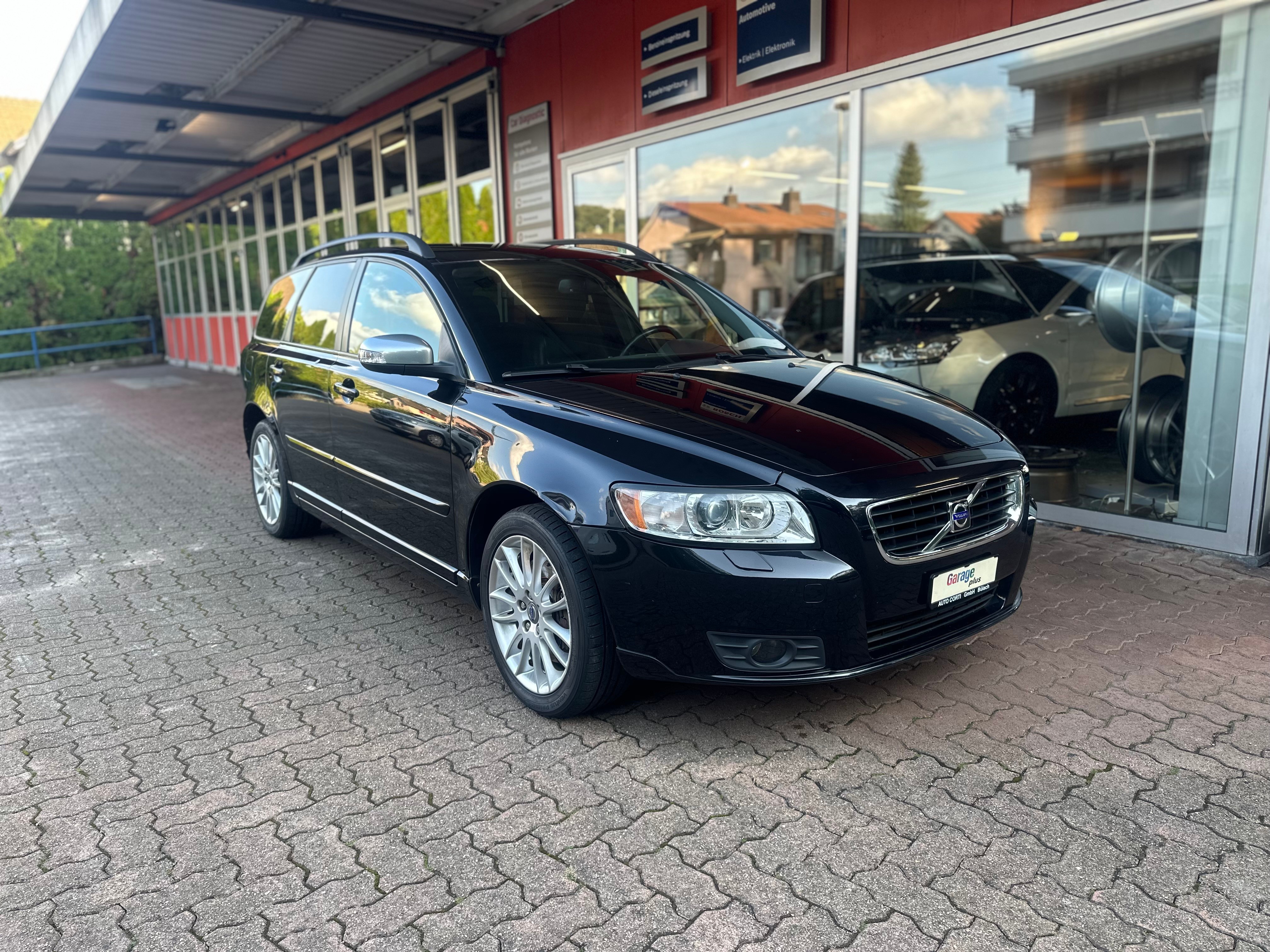 VOLVO V50 T5 AWD Summum Geartronic