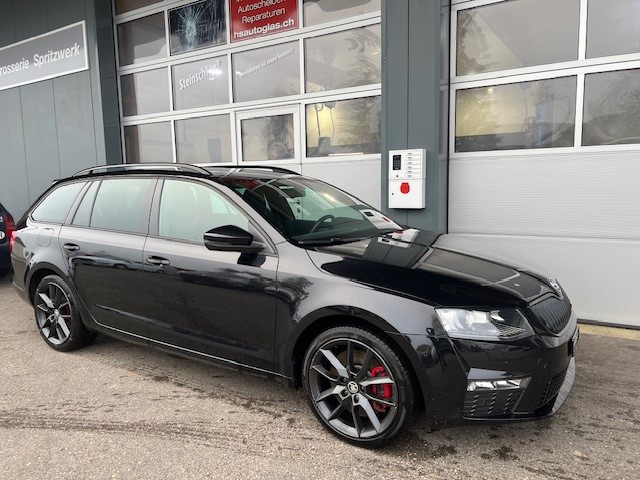 SKODA Octavia Combi 2.0 TSI RS DSG