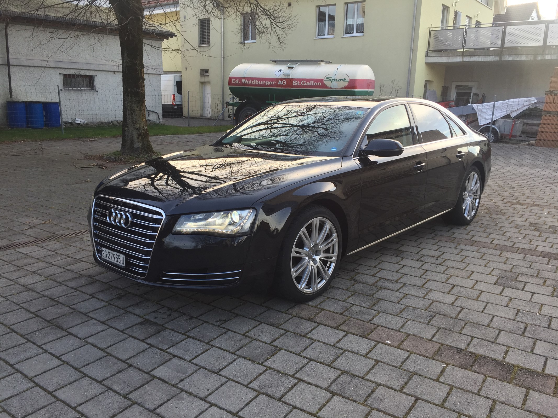 AUDI A8 3.0 TDI quattro tiptronic