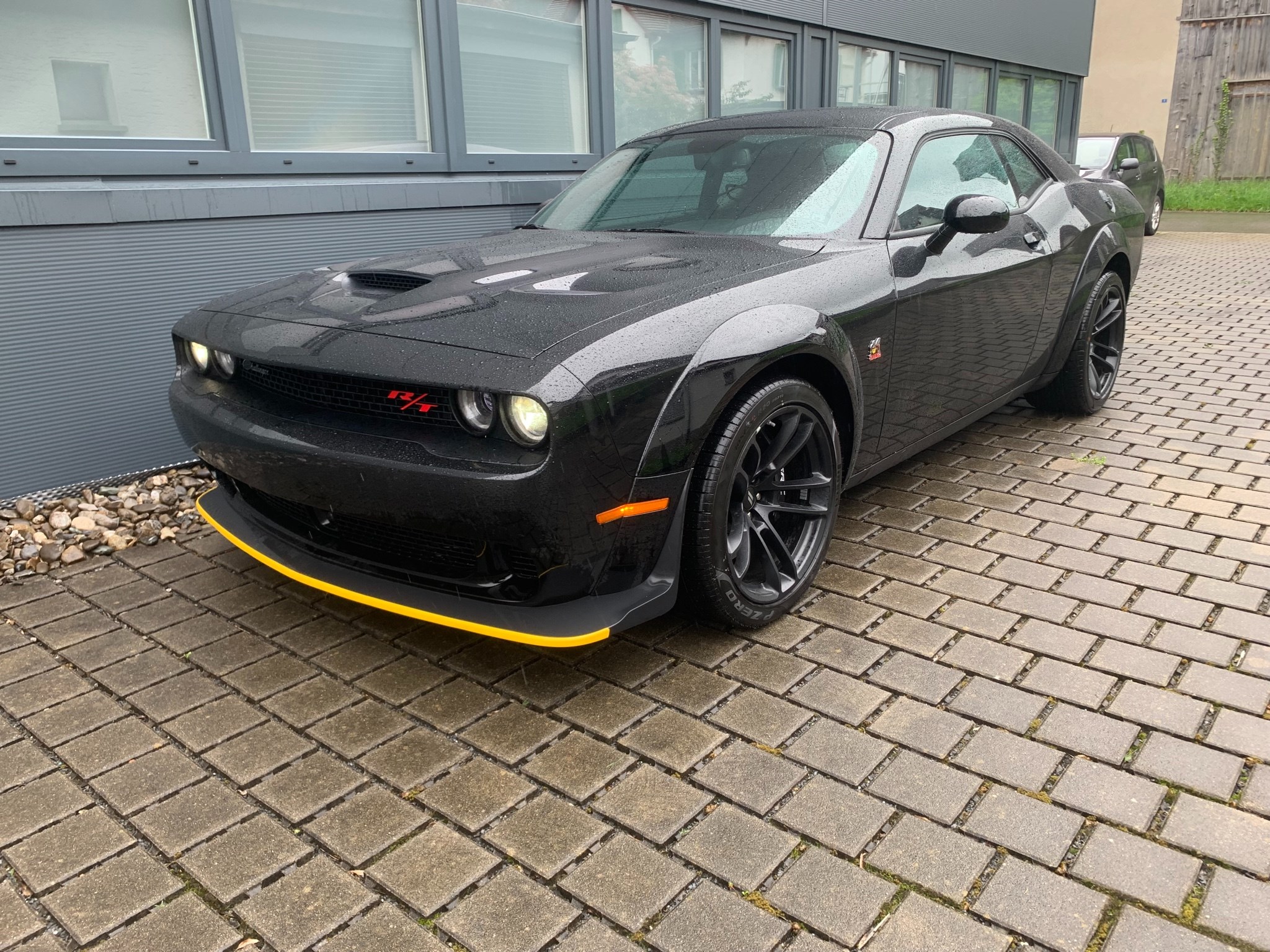 DODGE Challenger R/T Scat Pack 6.4 V8