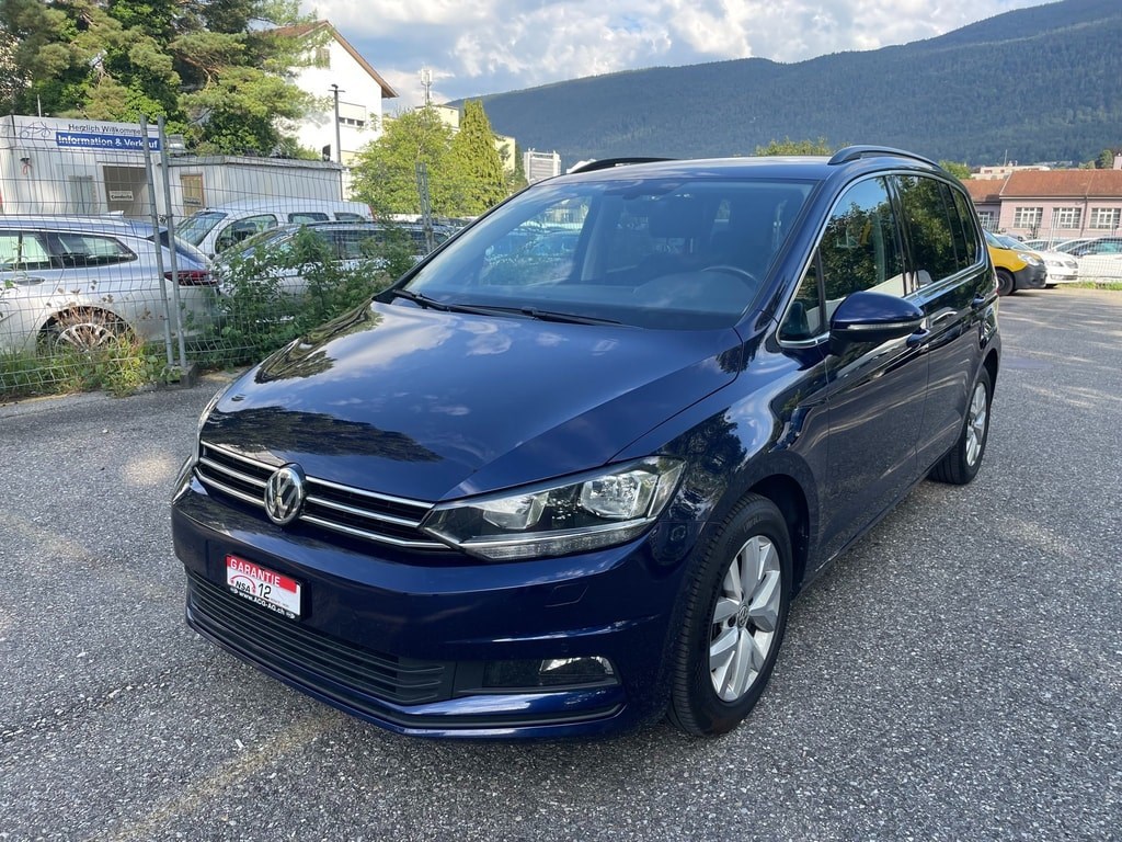 VW Touran 1.5 TSI EVO Comfortline DSG ** Gr. Navi ** Klima-auto ** Tempomat ** PDC V&H-Rückfahrkamera