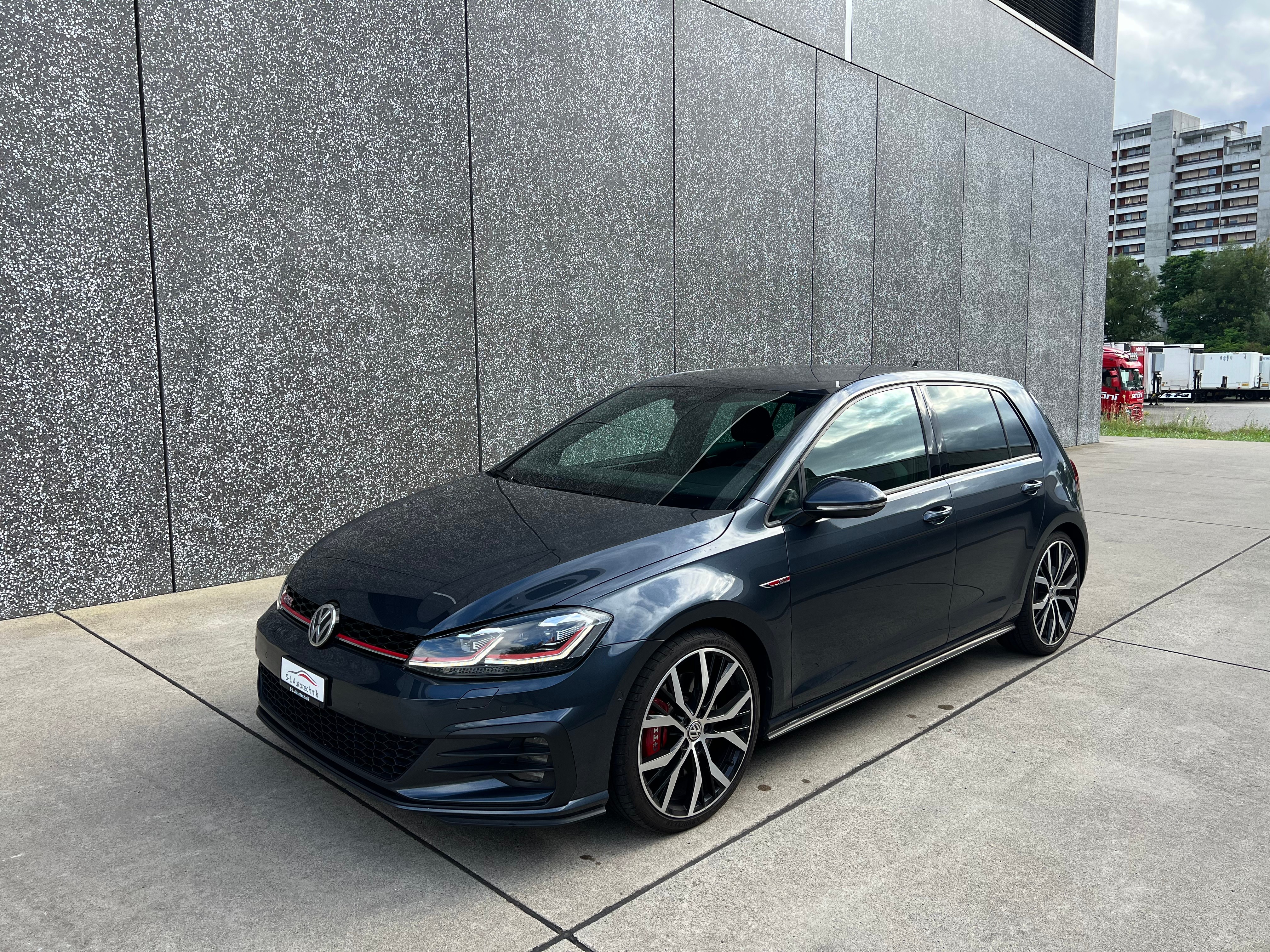 VW Golf 2.0 TSI GTI Performance DSG