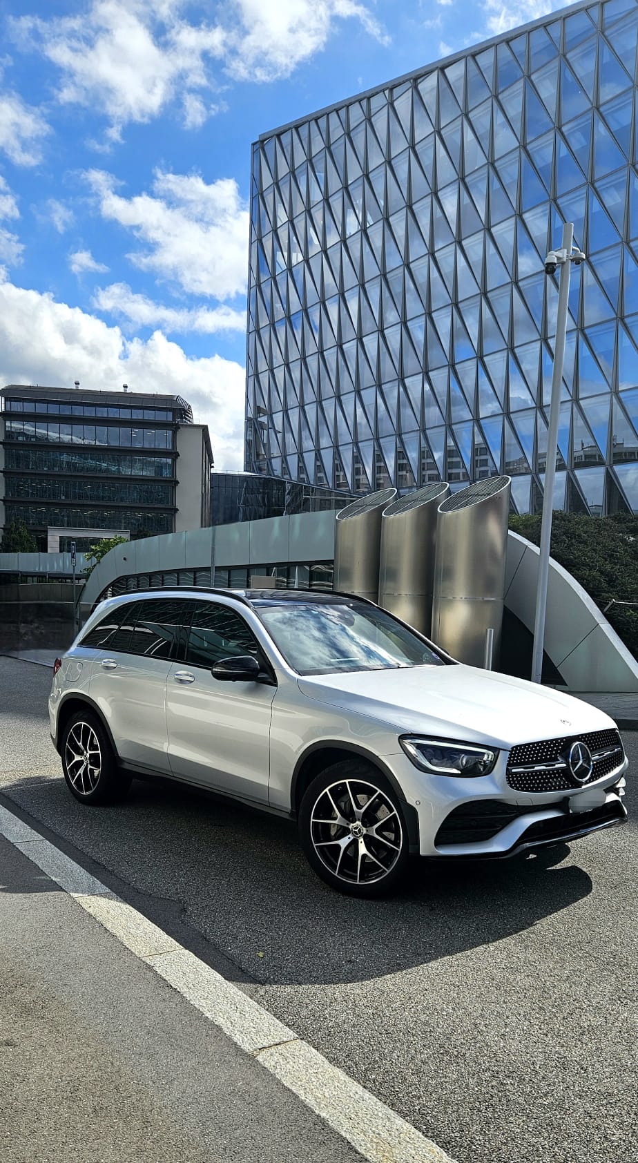 MERCEDES-BENZ GLC 300 AMG Line 4Matic 9G-Tronic