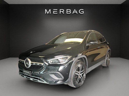 MERCEDES-BENZ GLA 250 Progressive4Matic