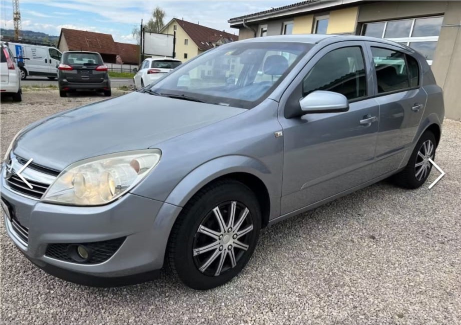 OPEL Astra 1.8i 16V Diamond Automatic