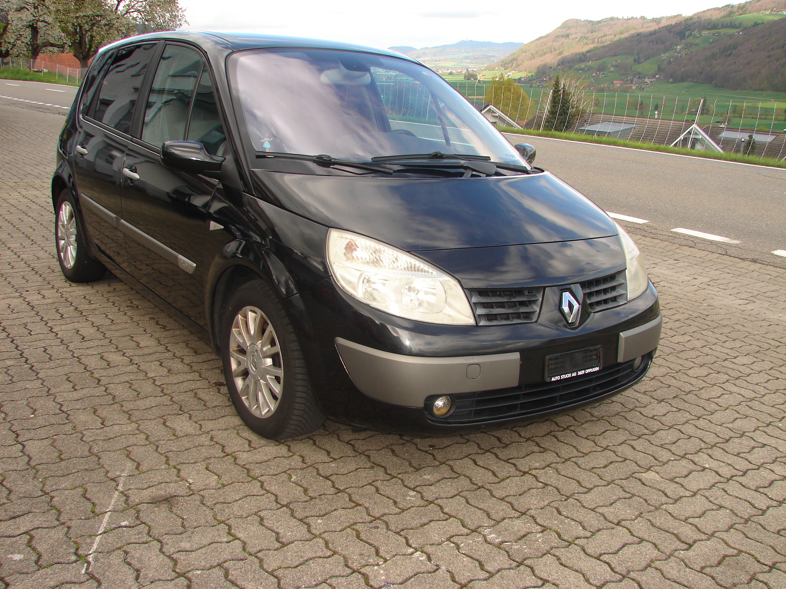 RENAULT Scénic 2.0 16V Turbo Dynamique