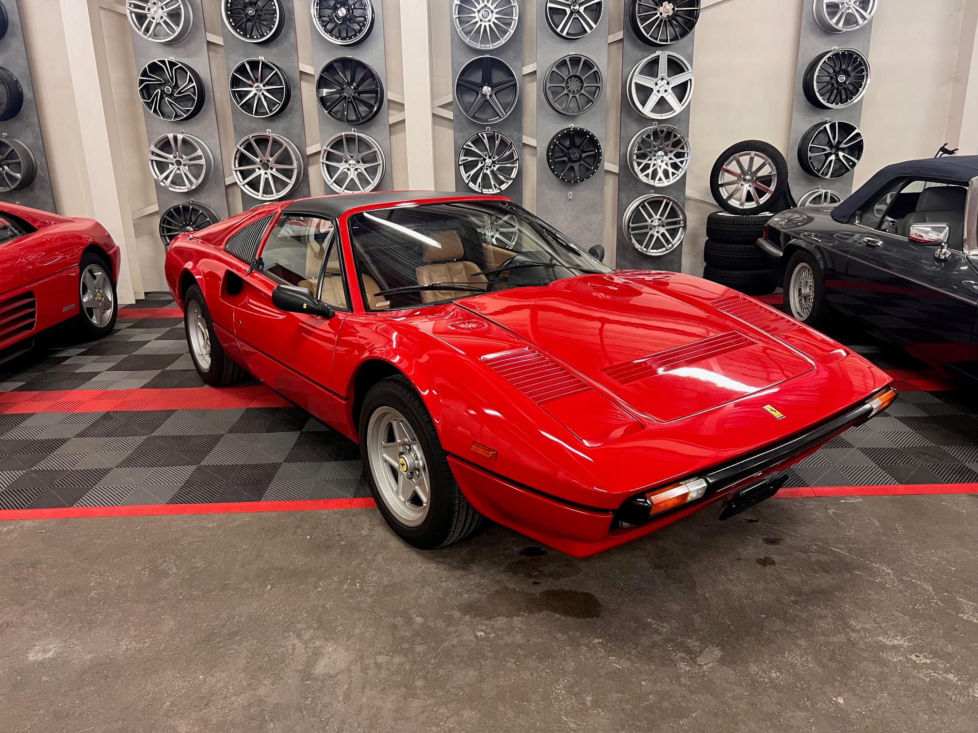 FERRARI 308