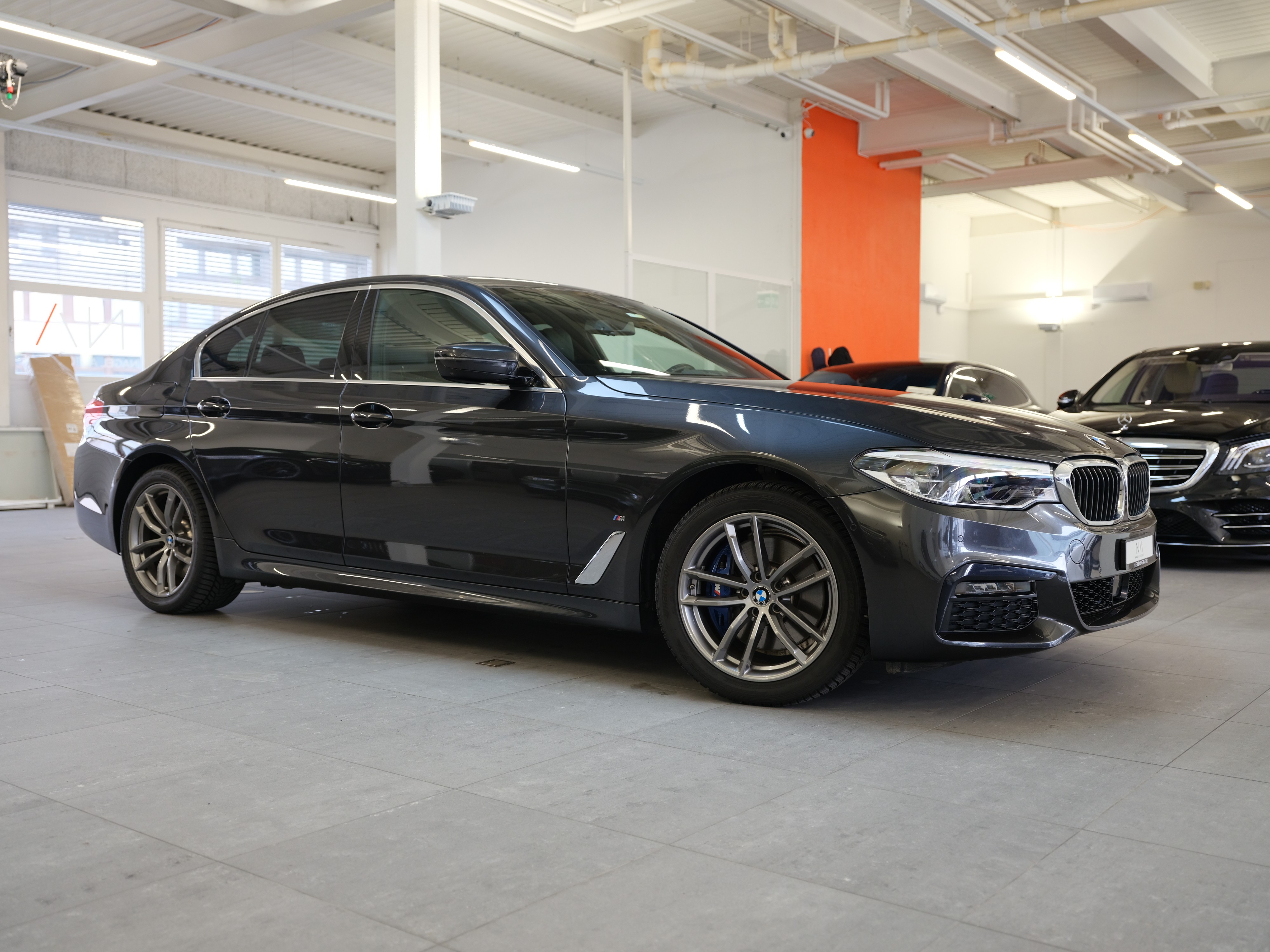 BMW 530e xDrive M-Sport Steptronic