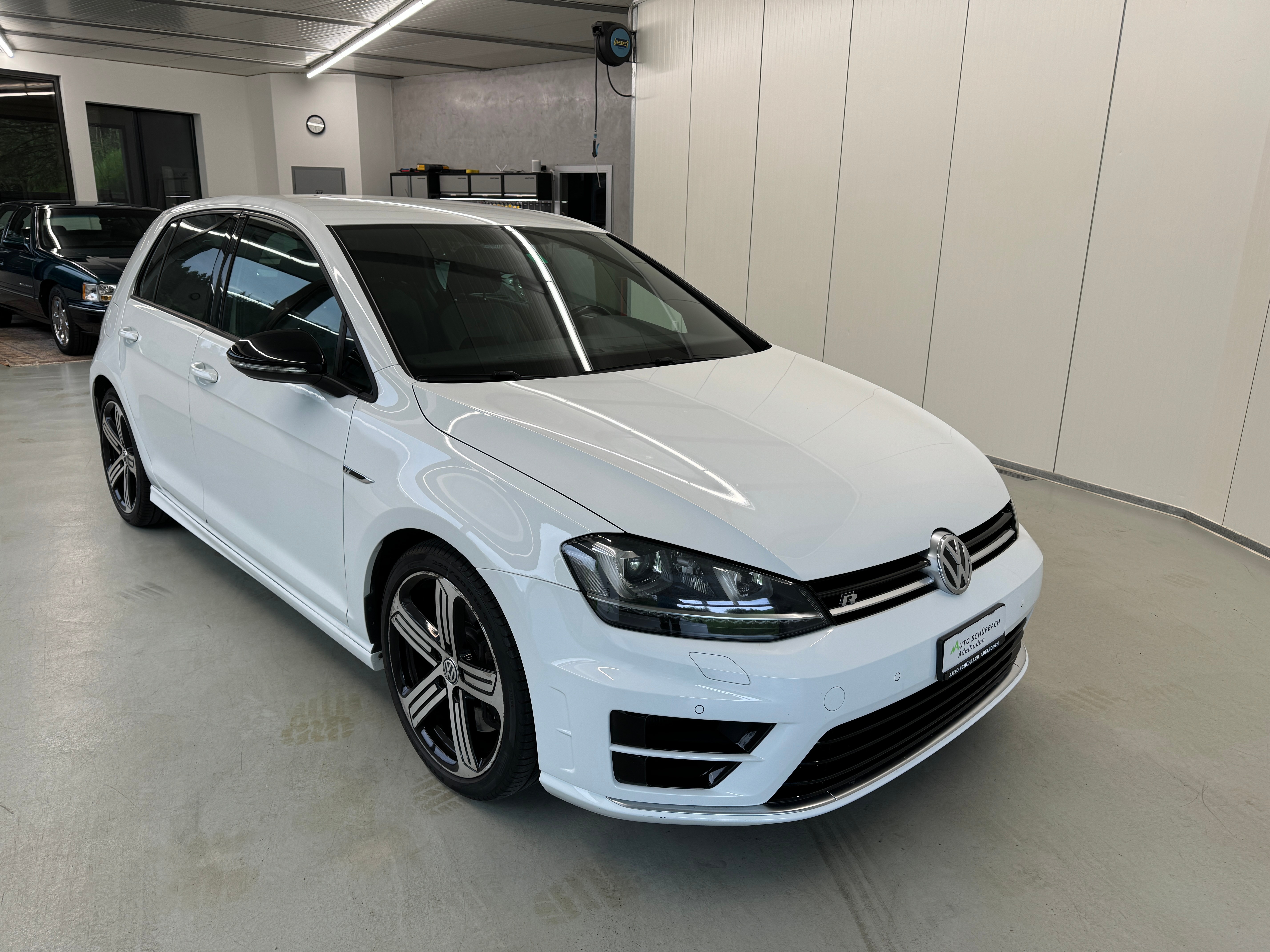 VW Golf 2.0 TSI R 4Motion