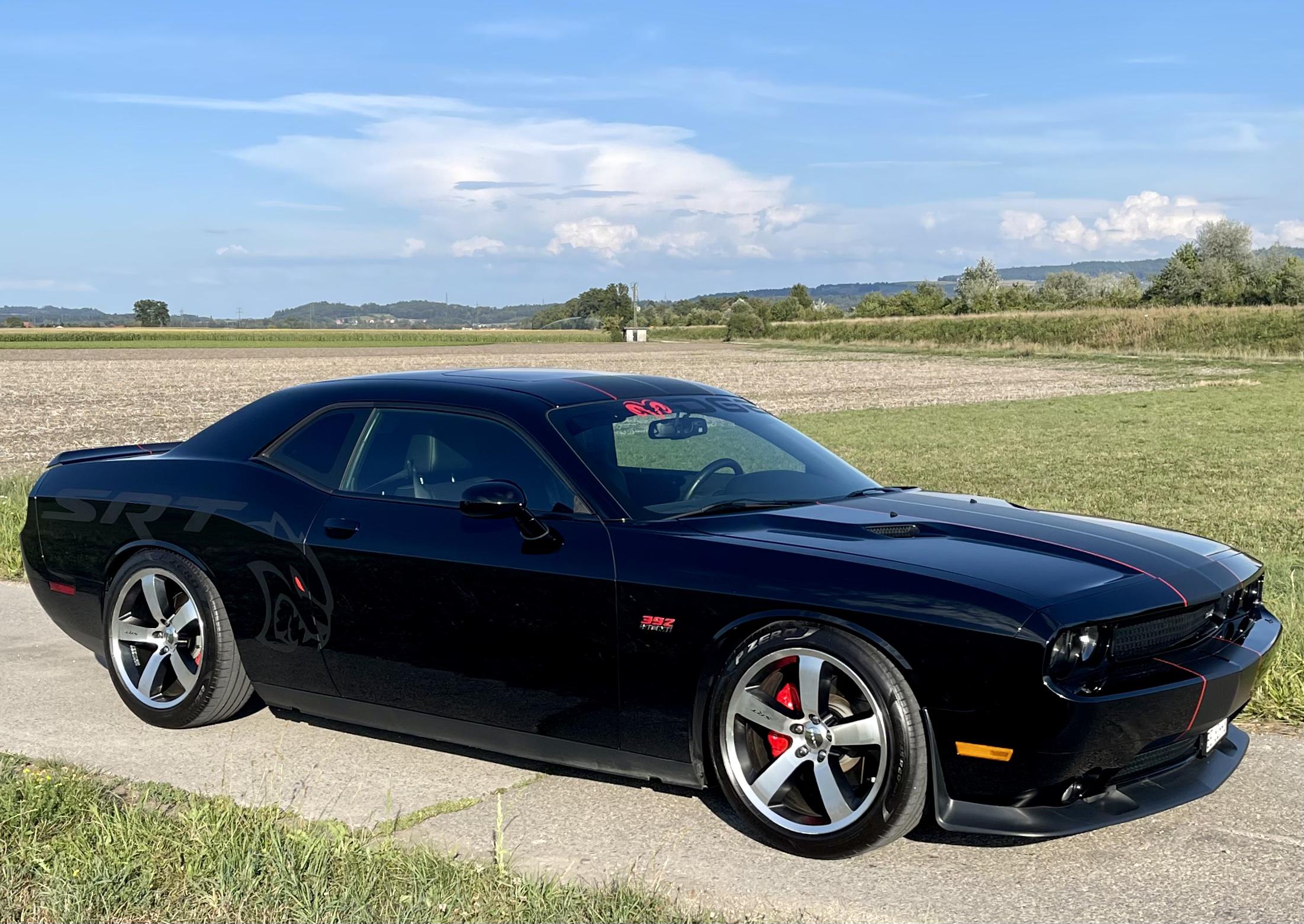 DODGE Challenger SRT8 mit Handschaltung