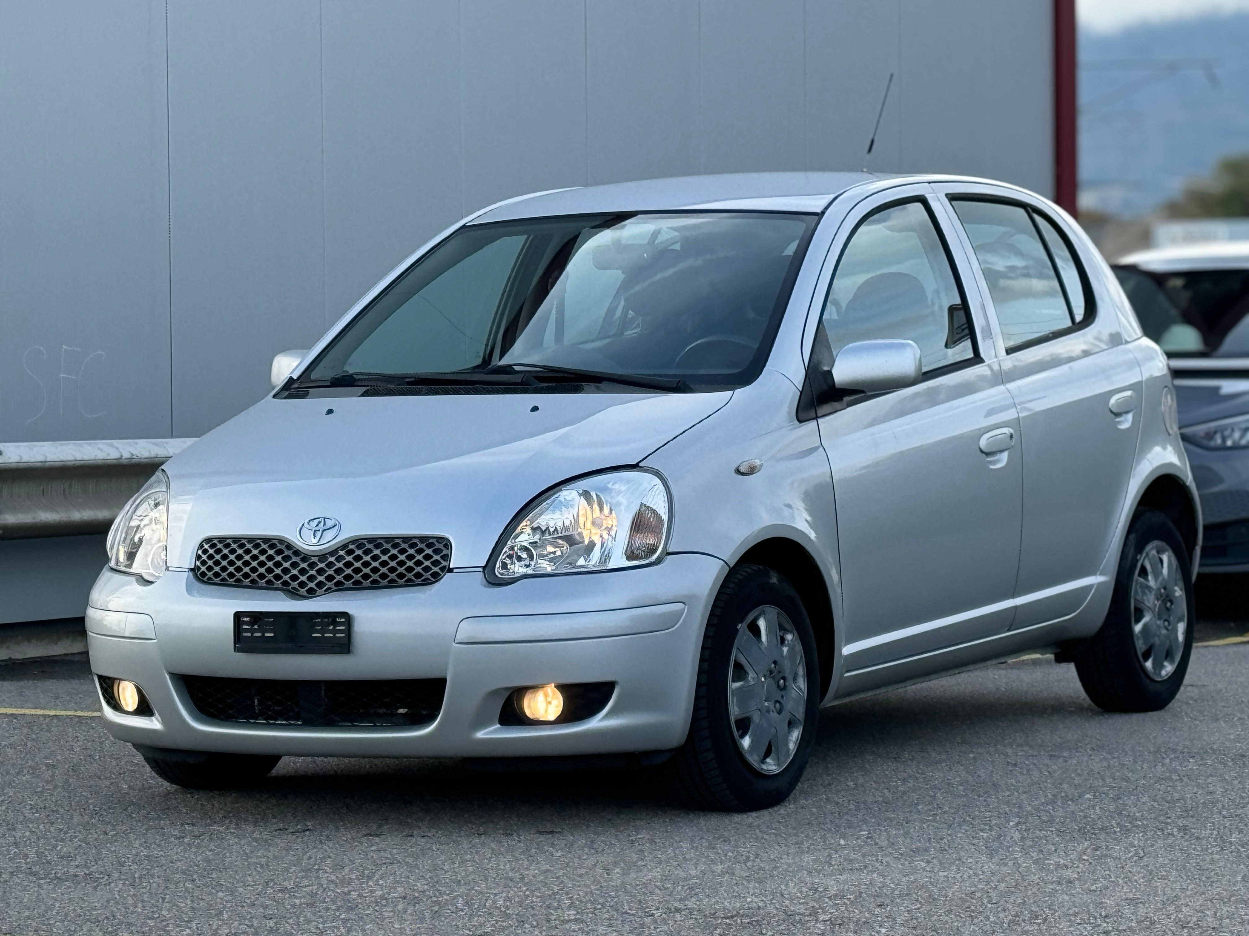 TOYOTA Yaris 1.3 Linea Luna