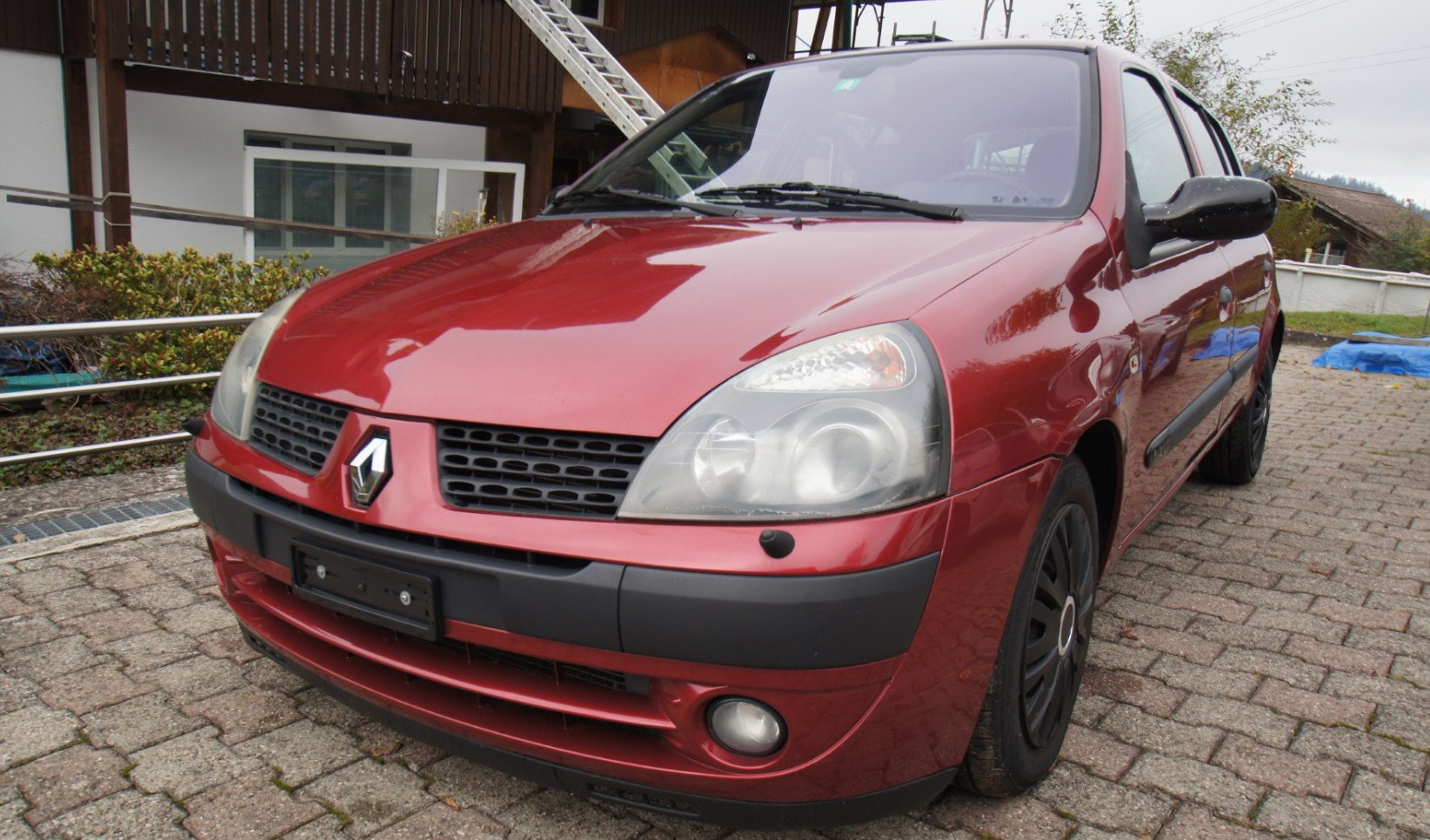 RENAULT Clio 1.4 16V Privilège