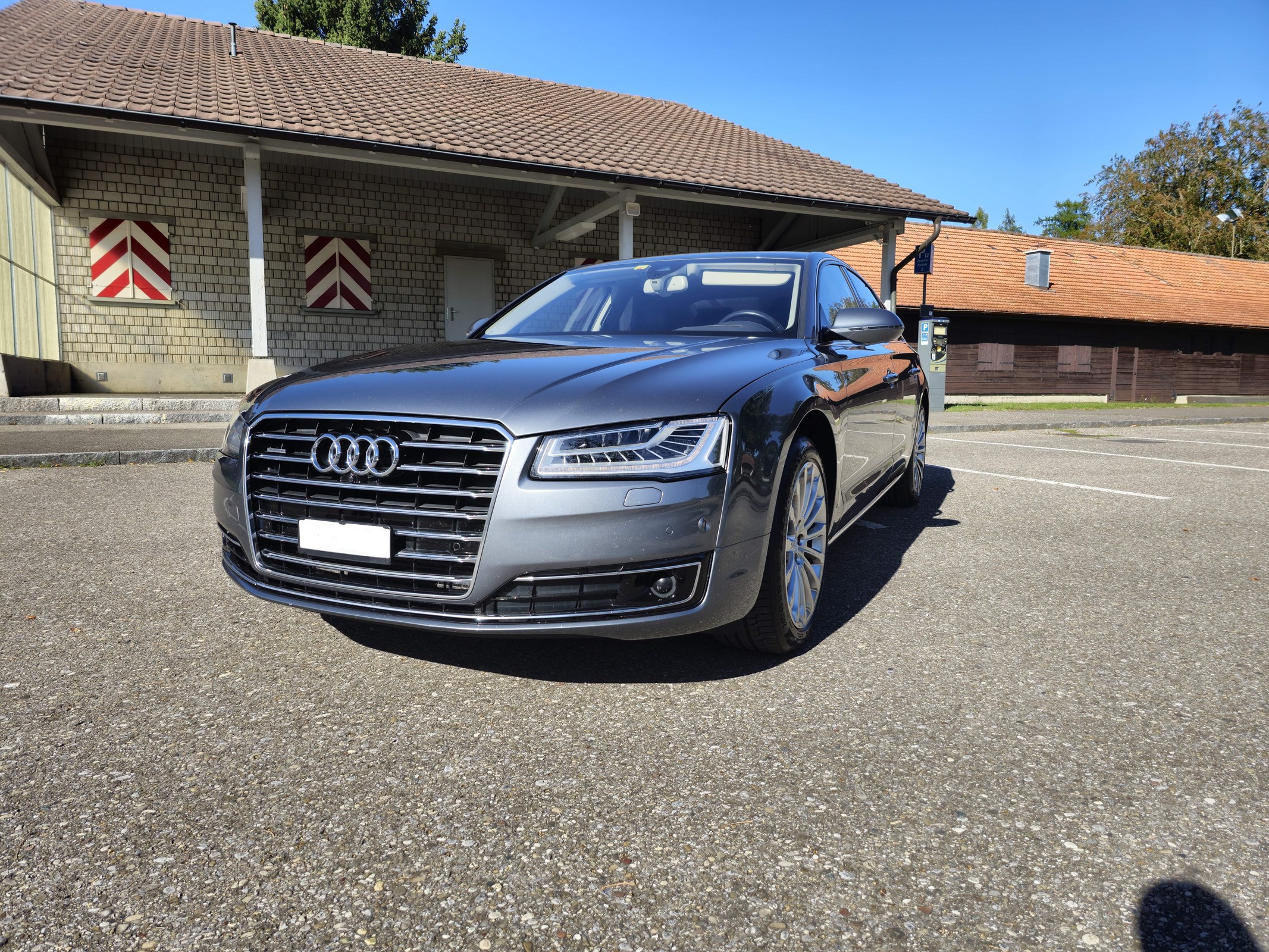 AUDI A8 3.0 TDI quattro tiptronic