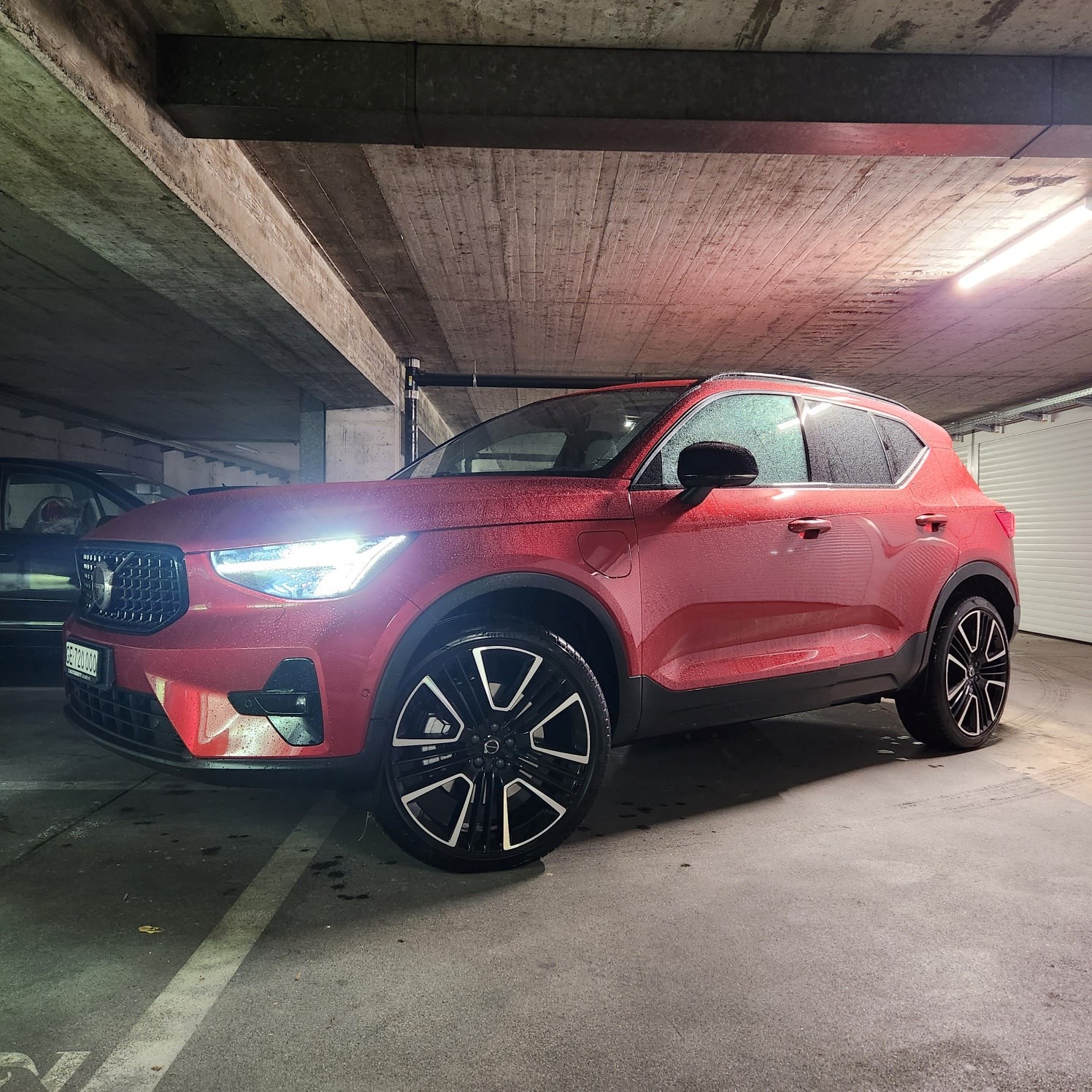 VOLVO XC40 T5 PHEV Ultimate Dark DCT