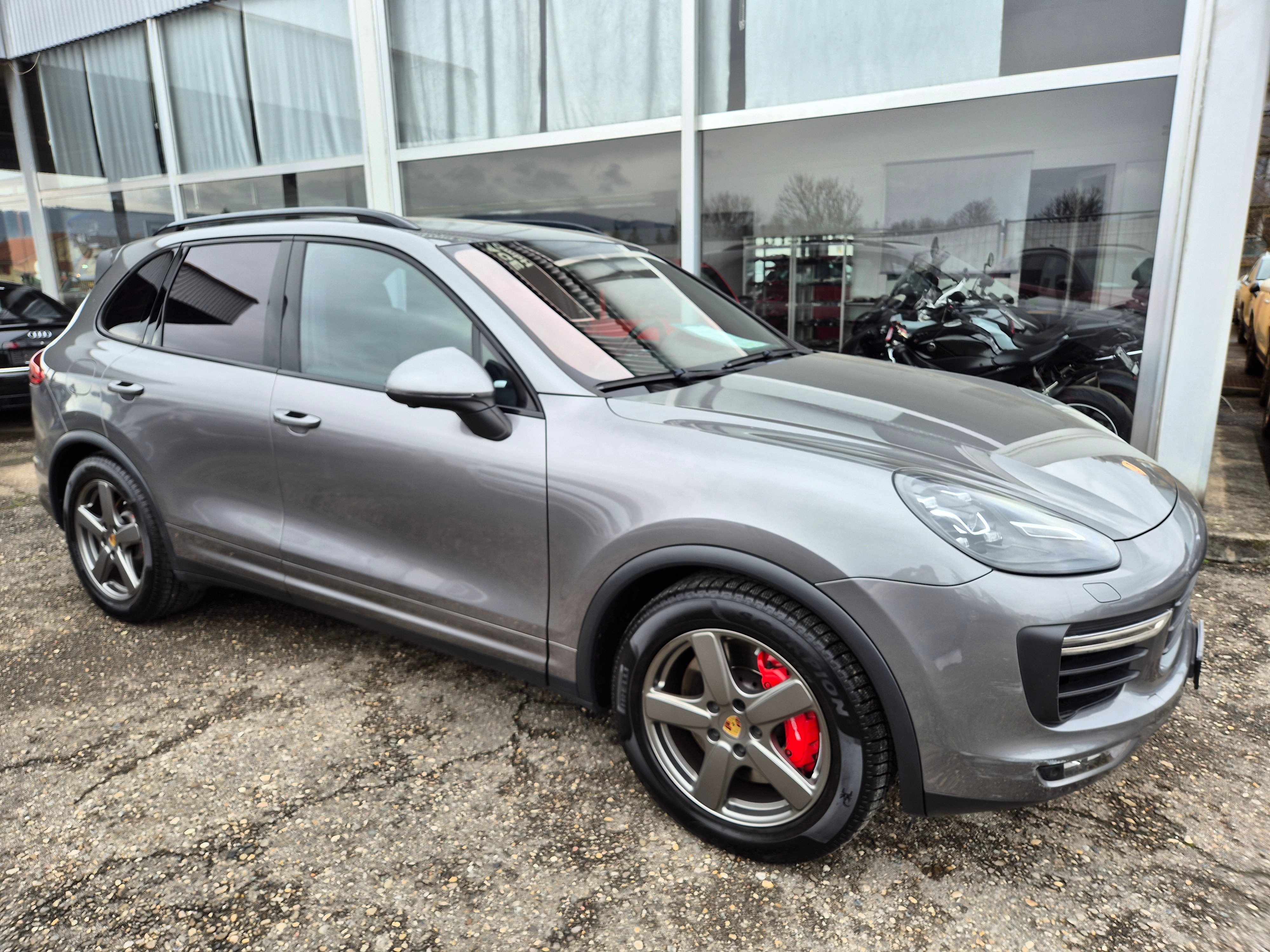 PORSCHE Cayenne Turbo