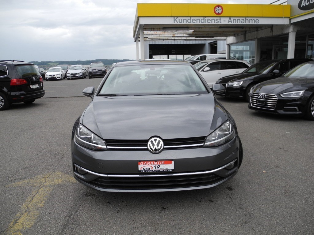 VW Golf 2.0 TDI Comfortline DSG ** Gr.Navi ** Abstandregelsystem ** Frisch ab MFK & Service **