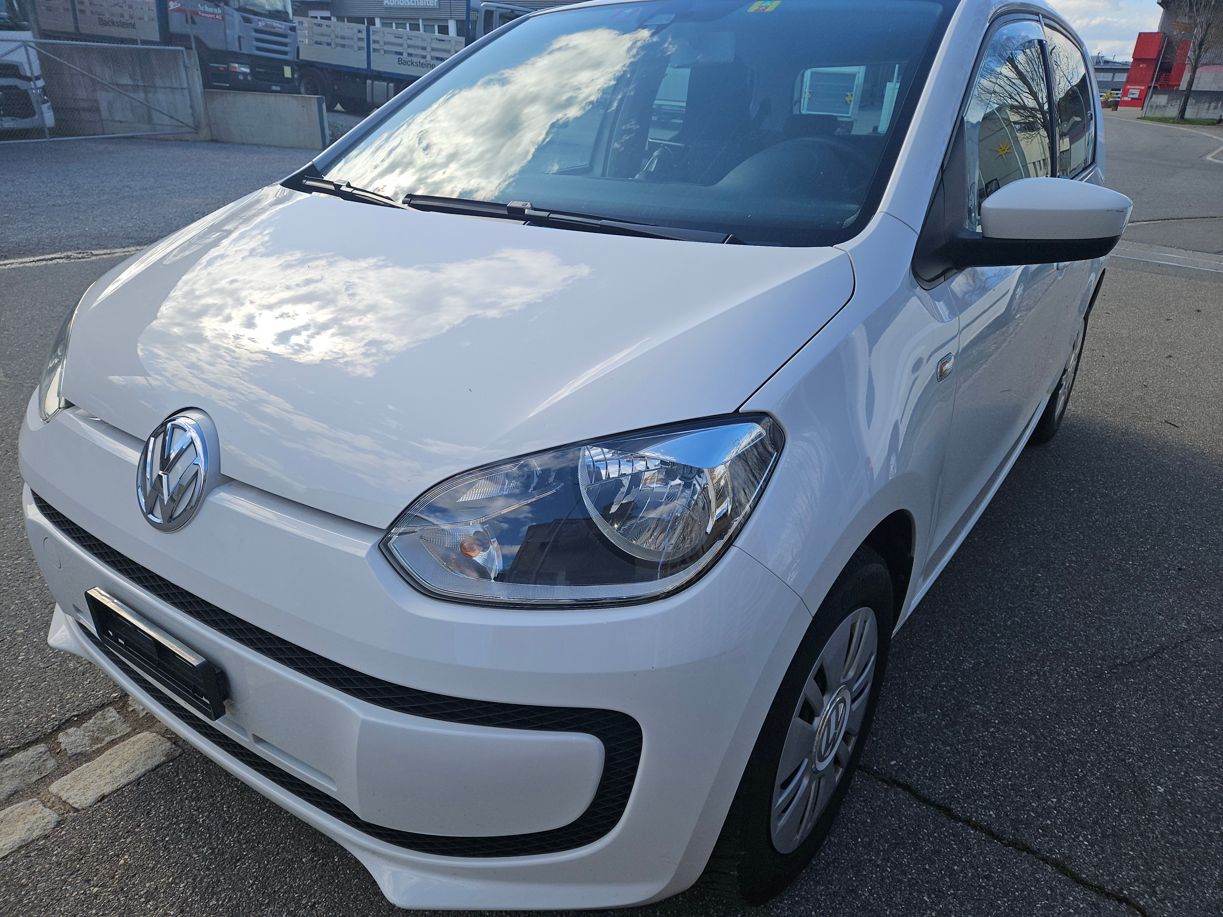 VW Up 1.0 move up