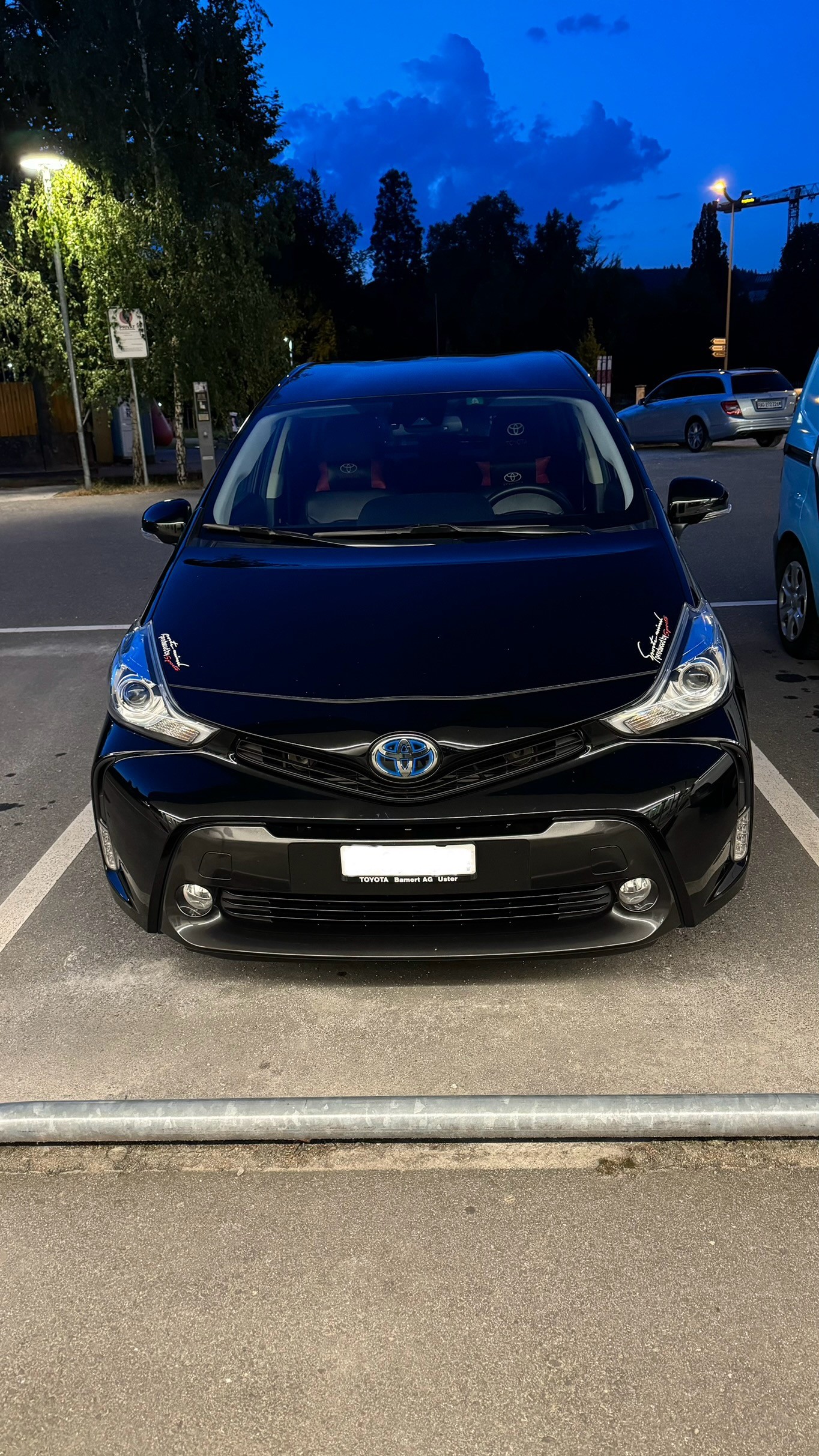 TOYOTA Prius+ 1.8 VVT-i HSD Style