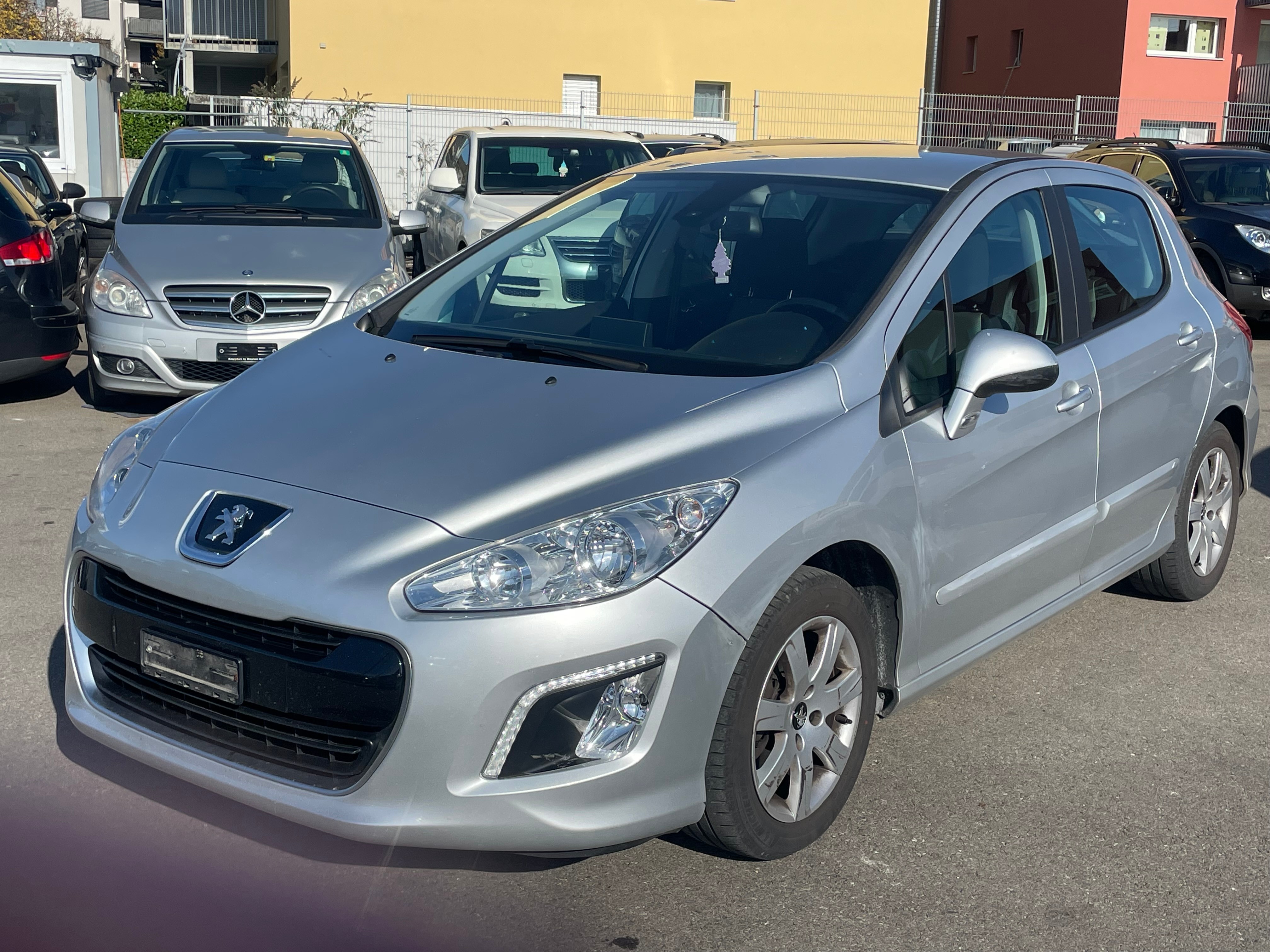 PEUGEOT 308 1.6 16V VTI Active Automatic